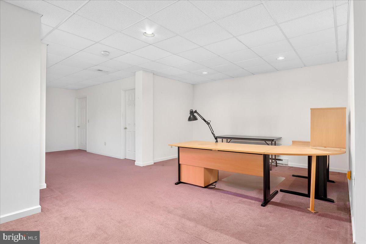 VAN LEAR MANOR - Residential