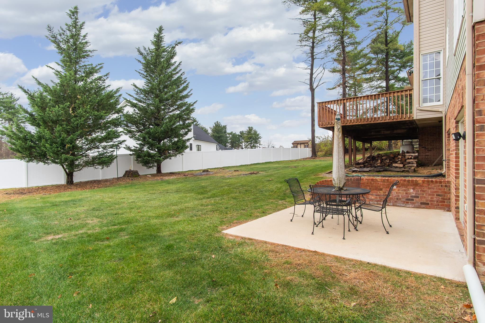 VAN LEAR MANOR - Residential