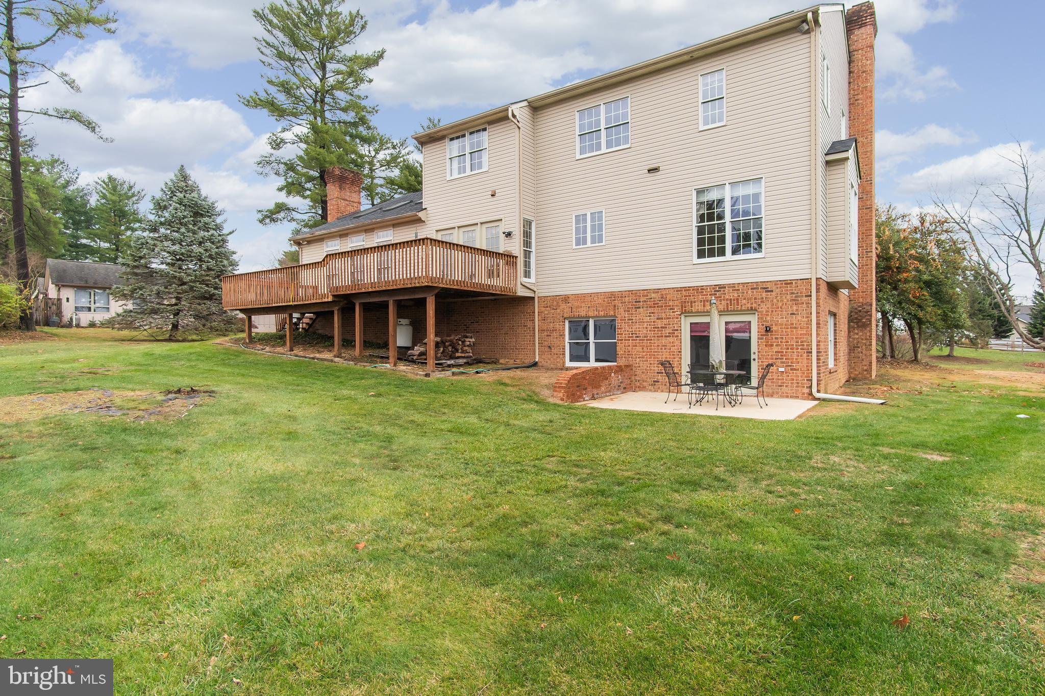 VAN LEAR MANOR - Residential