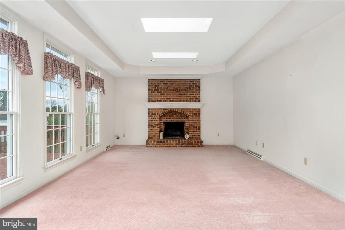 VAN LEAR MANOR - Residential