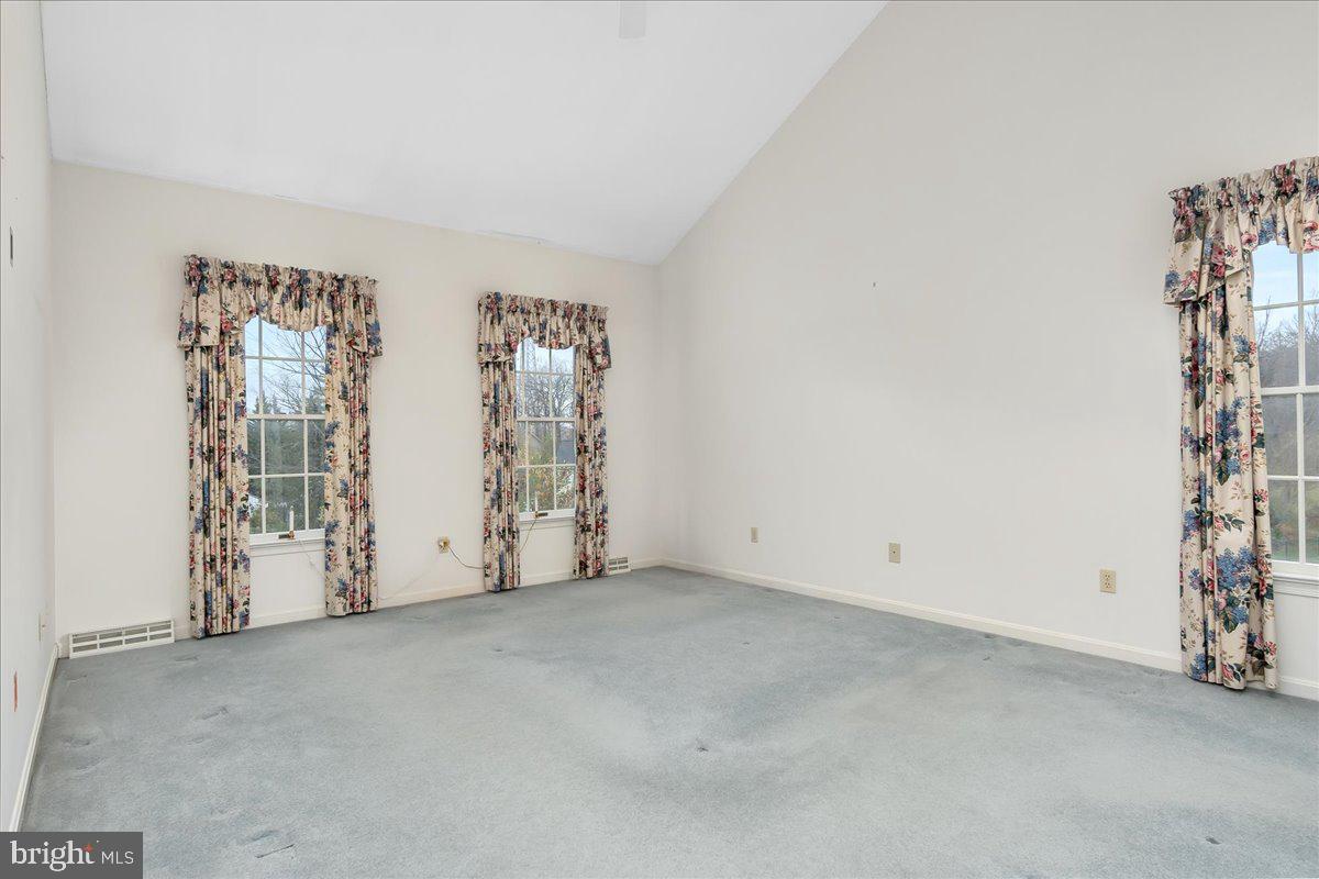 VAN LEAR MANOR - Residential