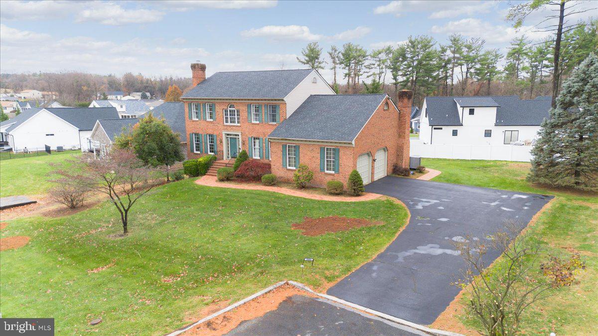 VAN LEAR MANOR - Residential