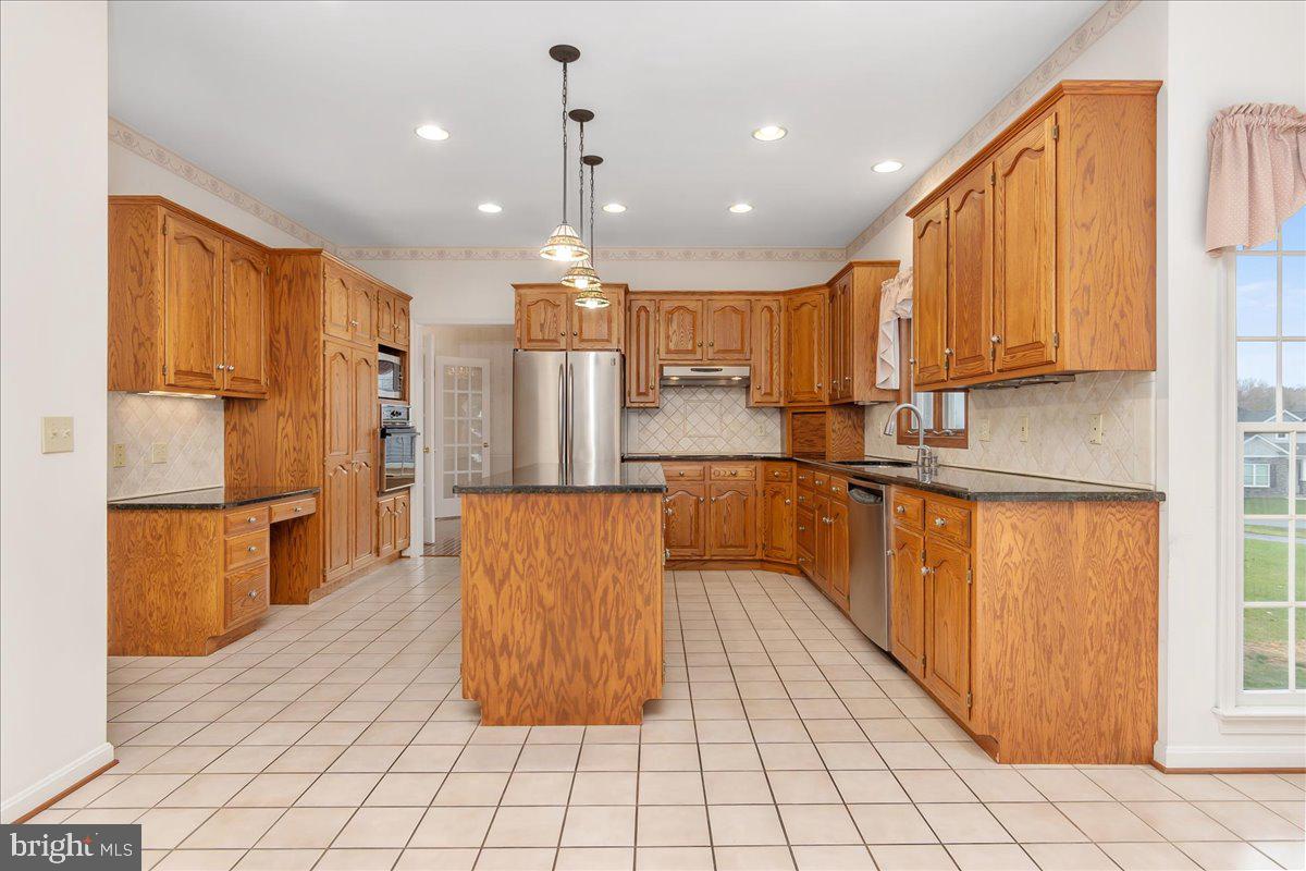 VAN LEAR MANOR - Residential