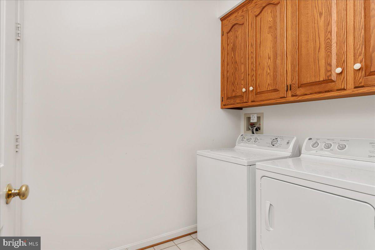 VAN LEAR MANOR - Residential