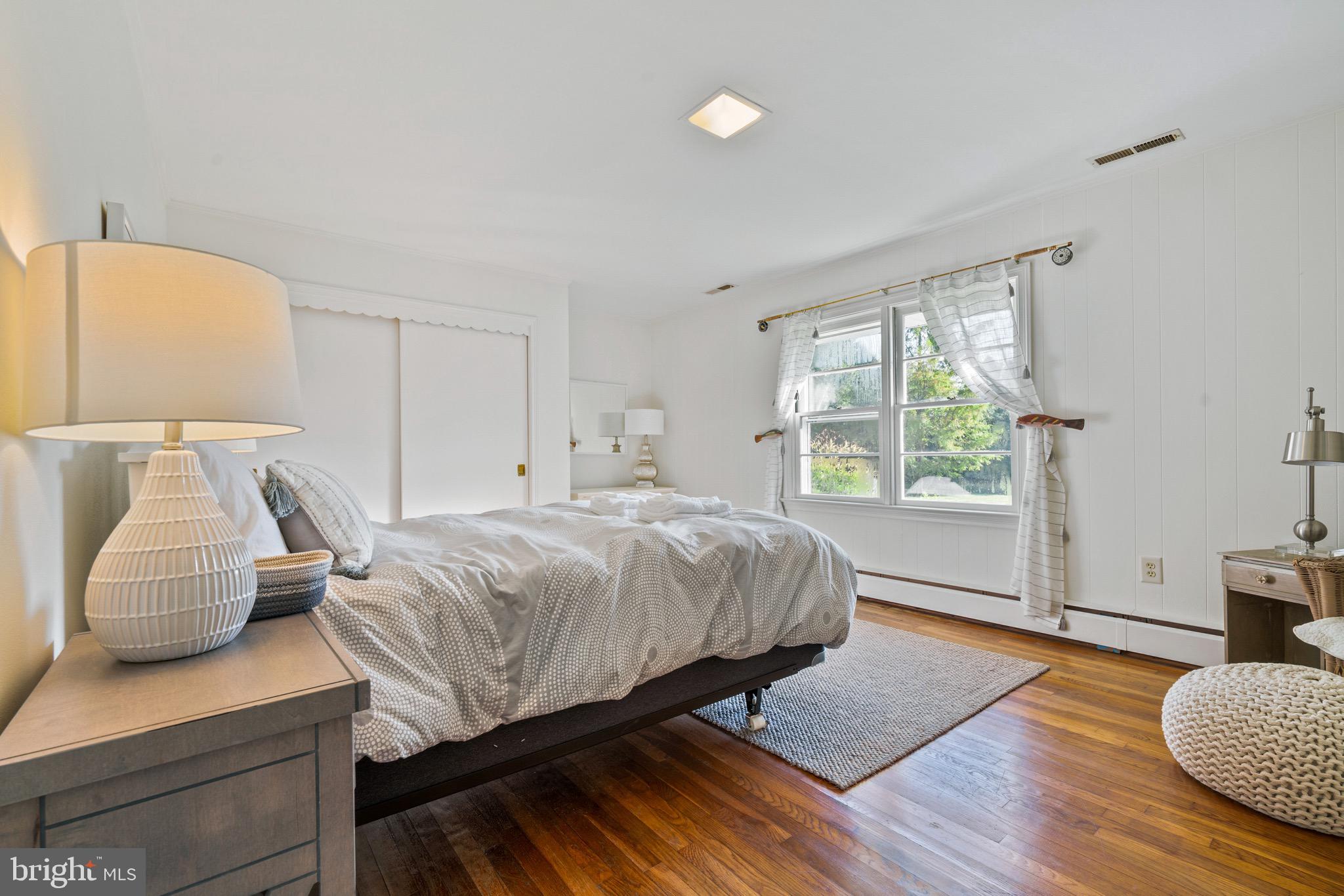 GOOSE NECK - Residential