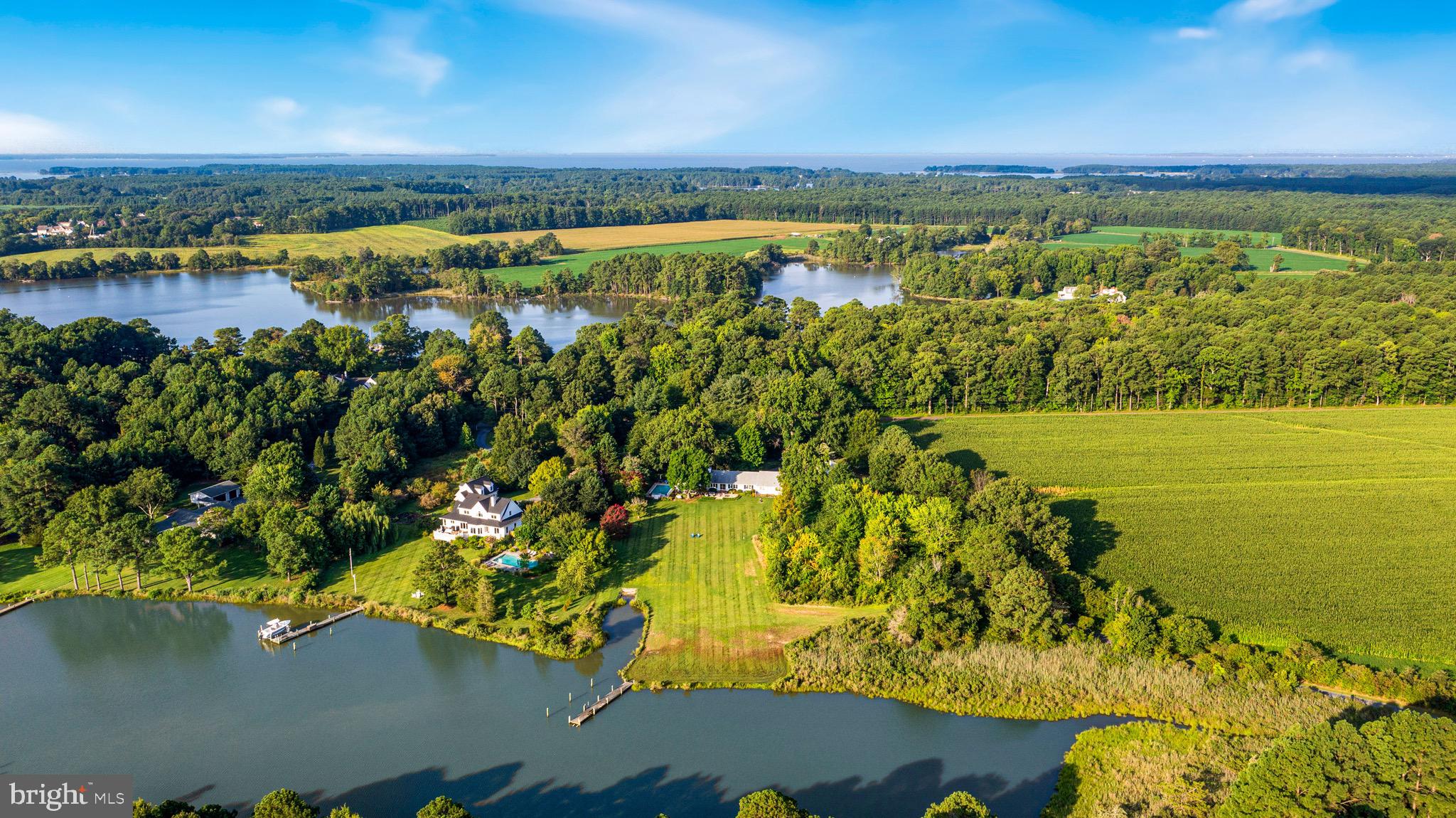 GOOSE NECK - Residential