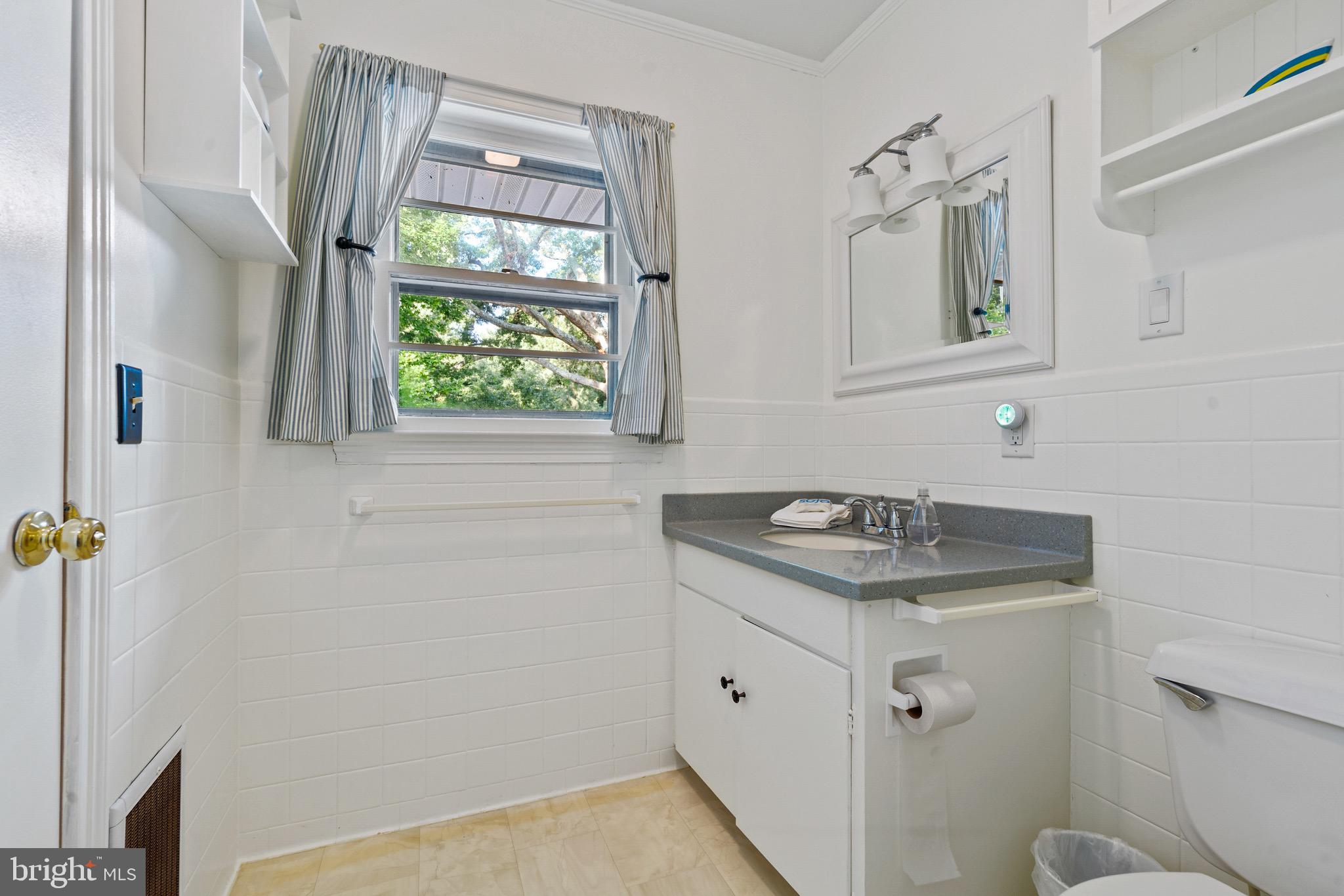 GOOSE NECK - Residential