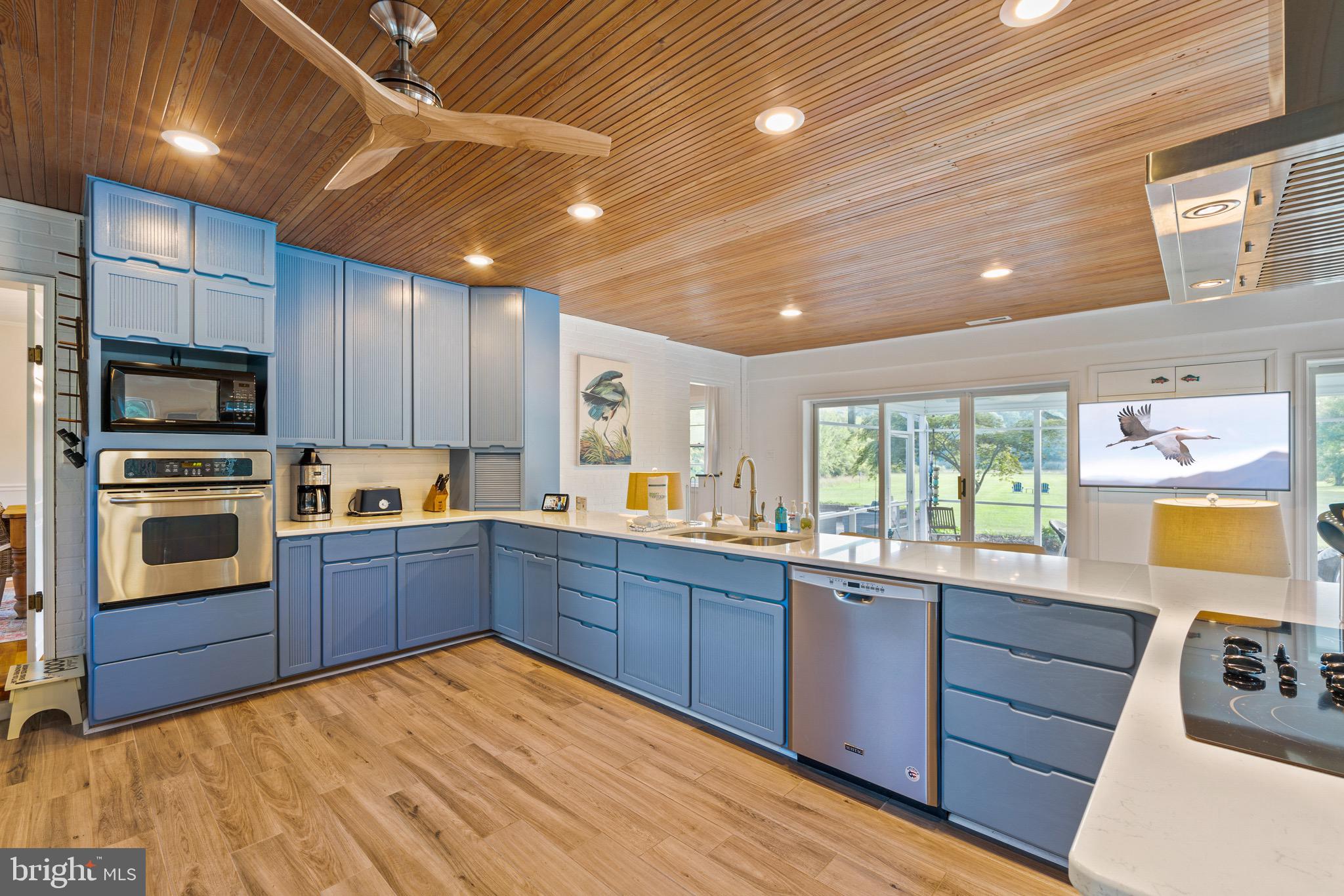 GOOSE NECK - Residential