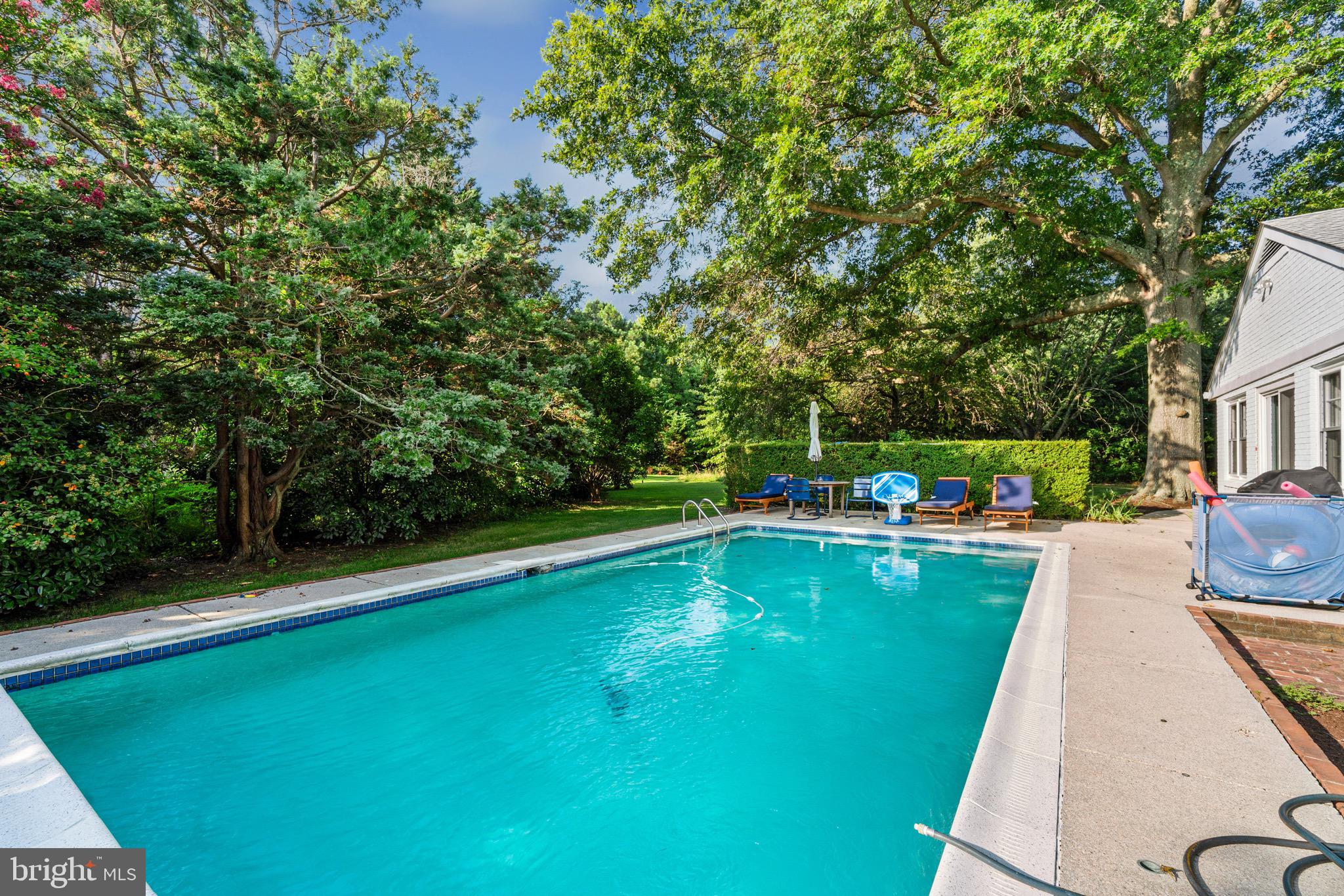 GOOSE NECK - Residential