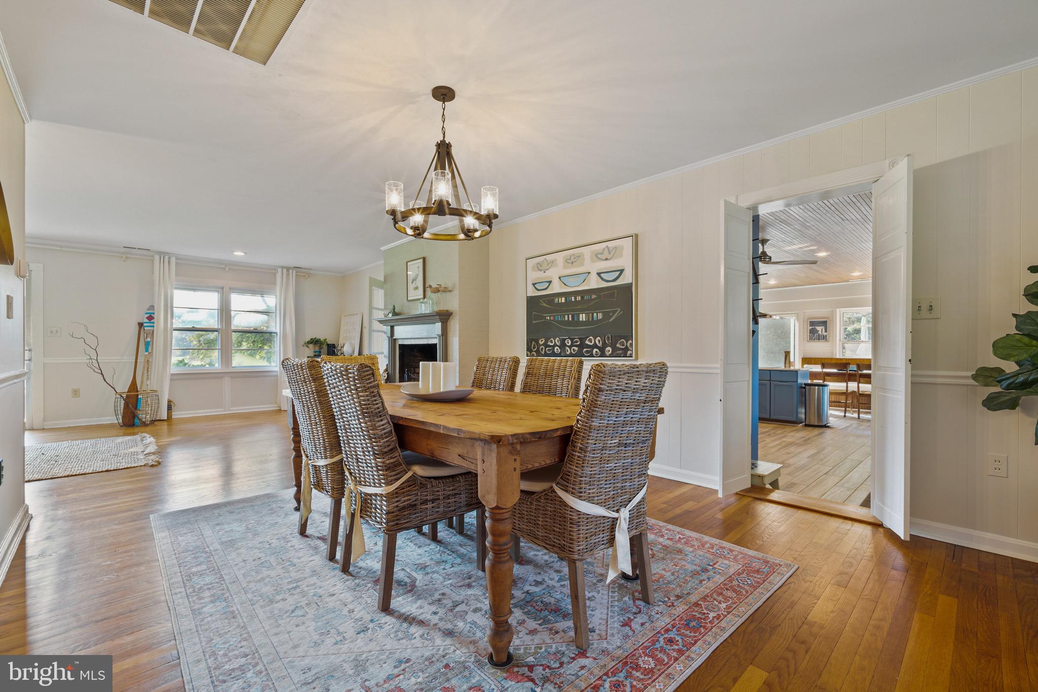 GOOSE NECK - Residential