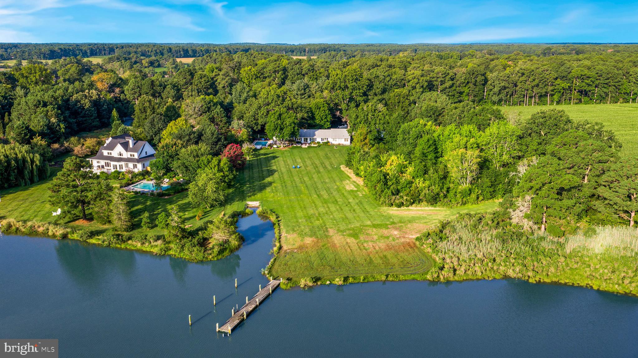 GOOSE NECK - Residential