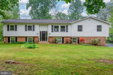 Photo of 8 Dogwood Lane, Willow Street, PA 17584 (MLS # PALA2050408)