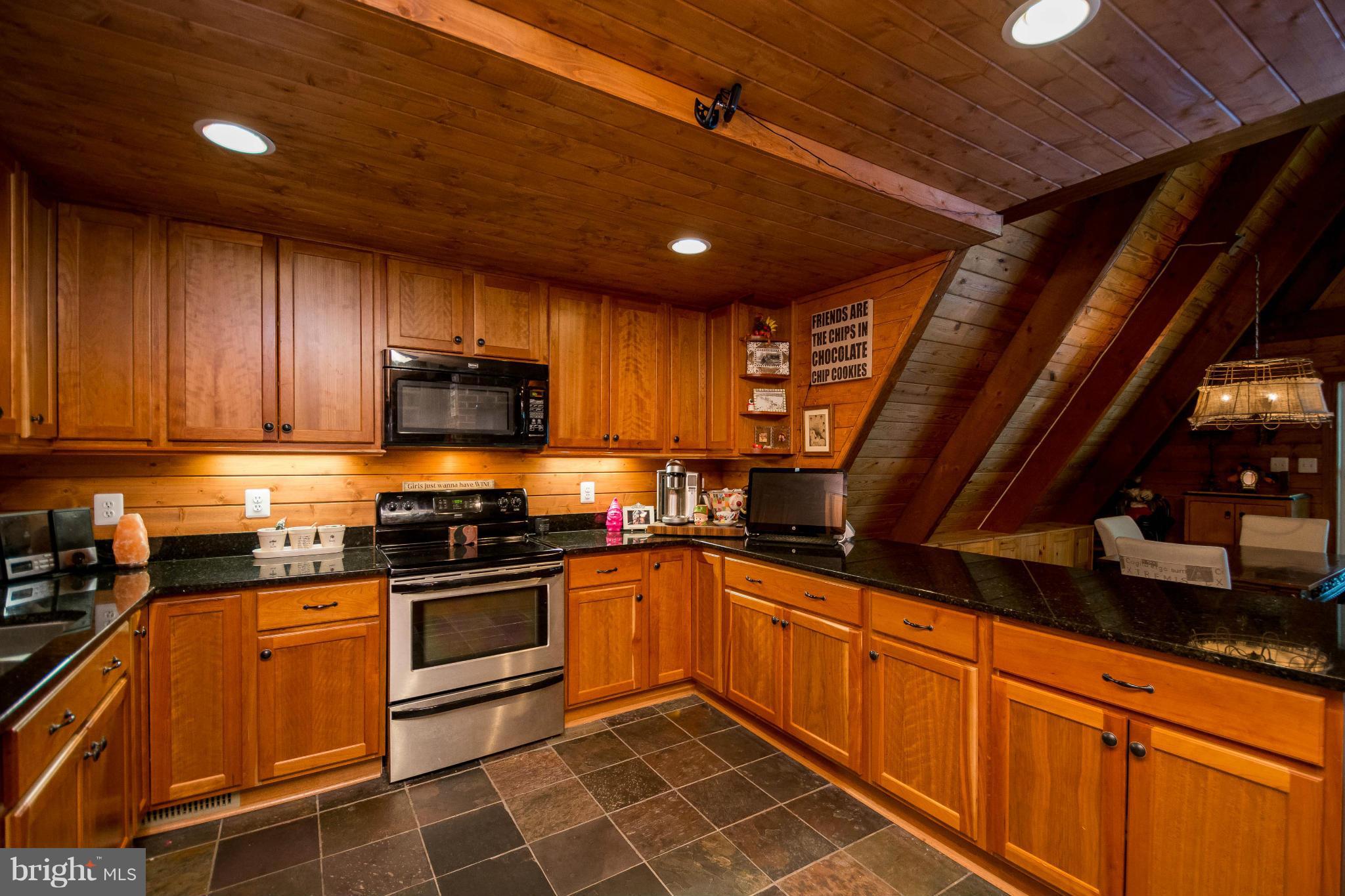 LAKE CAROLINE - Residential Lease