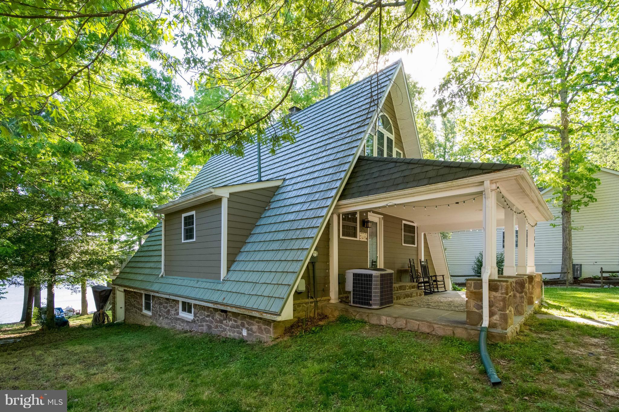 LAKE CAROLINE - Residential Lease