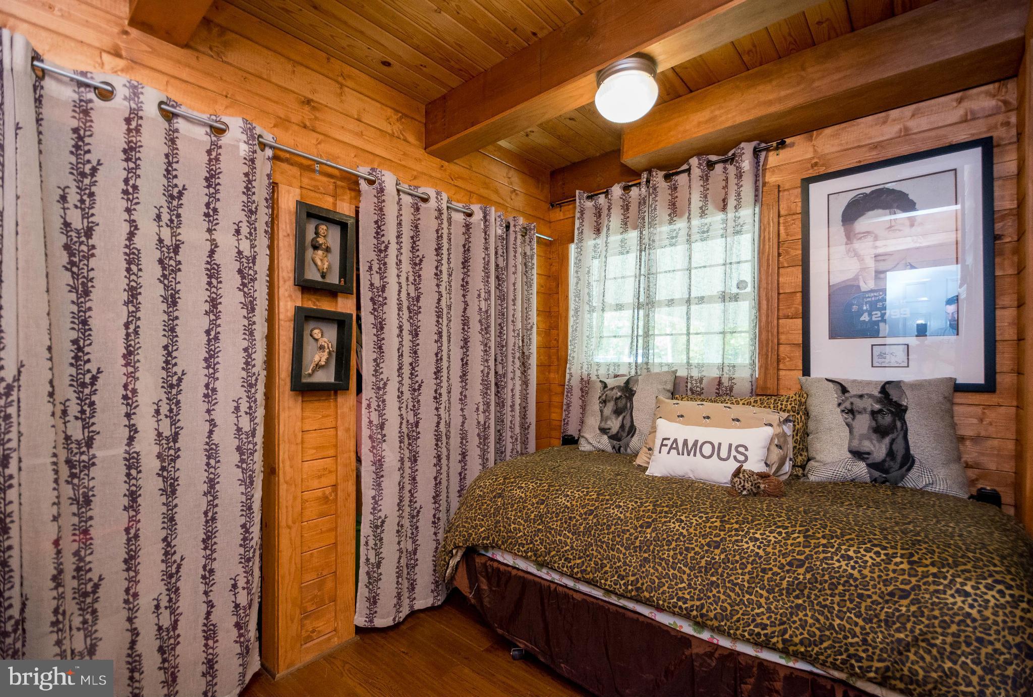 LAKE CAROLINE - Residential Lease