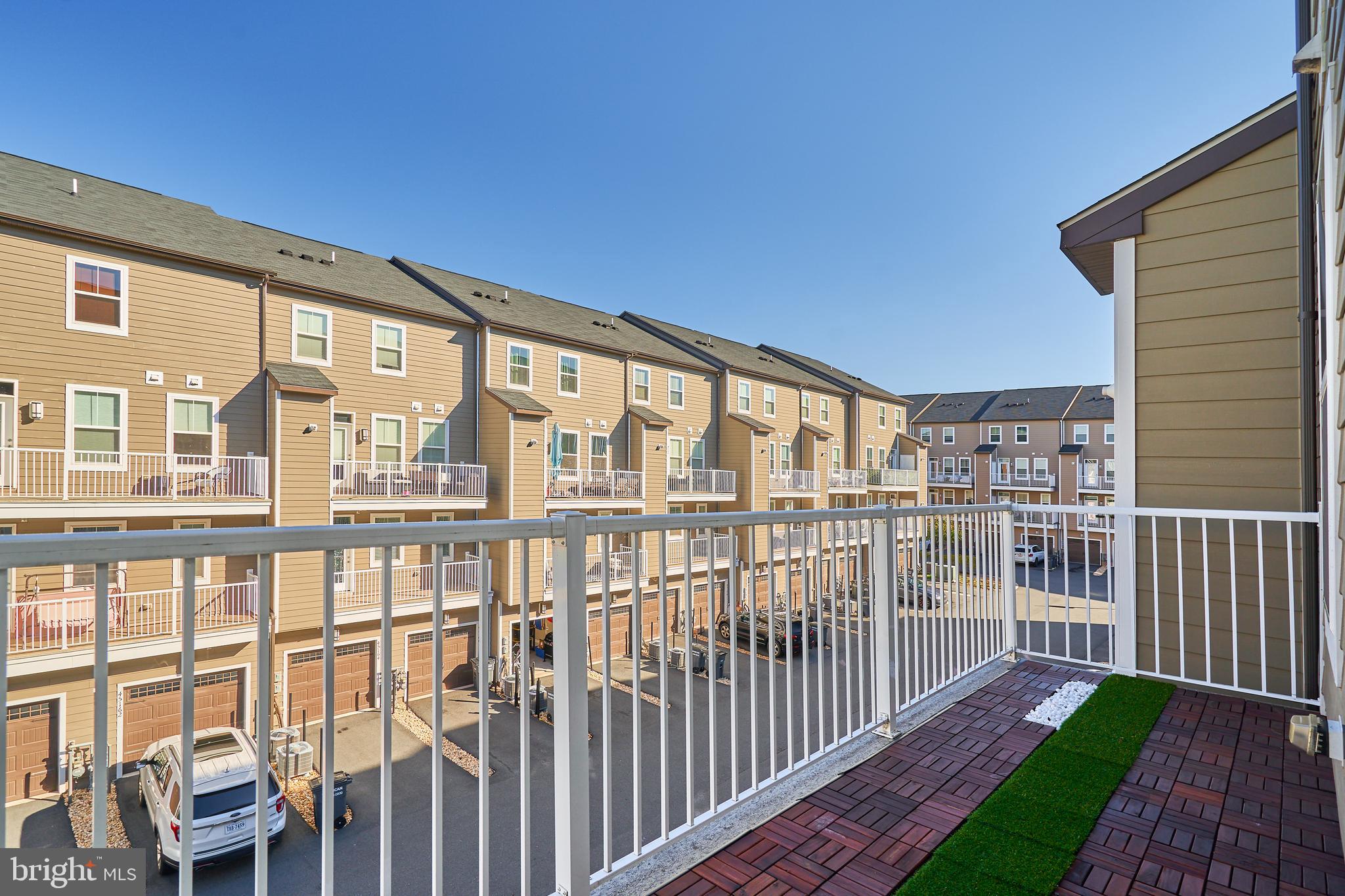 KINCORA - Residential Lease