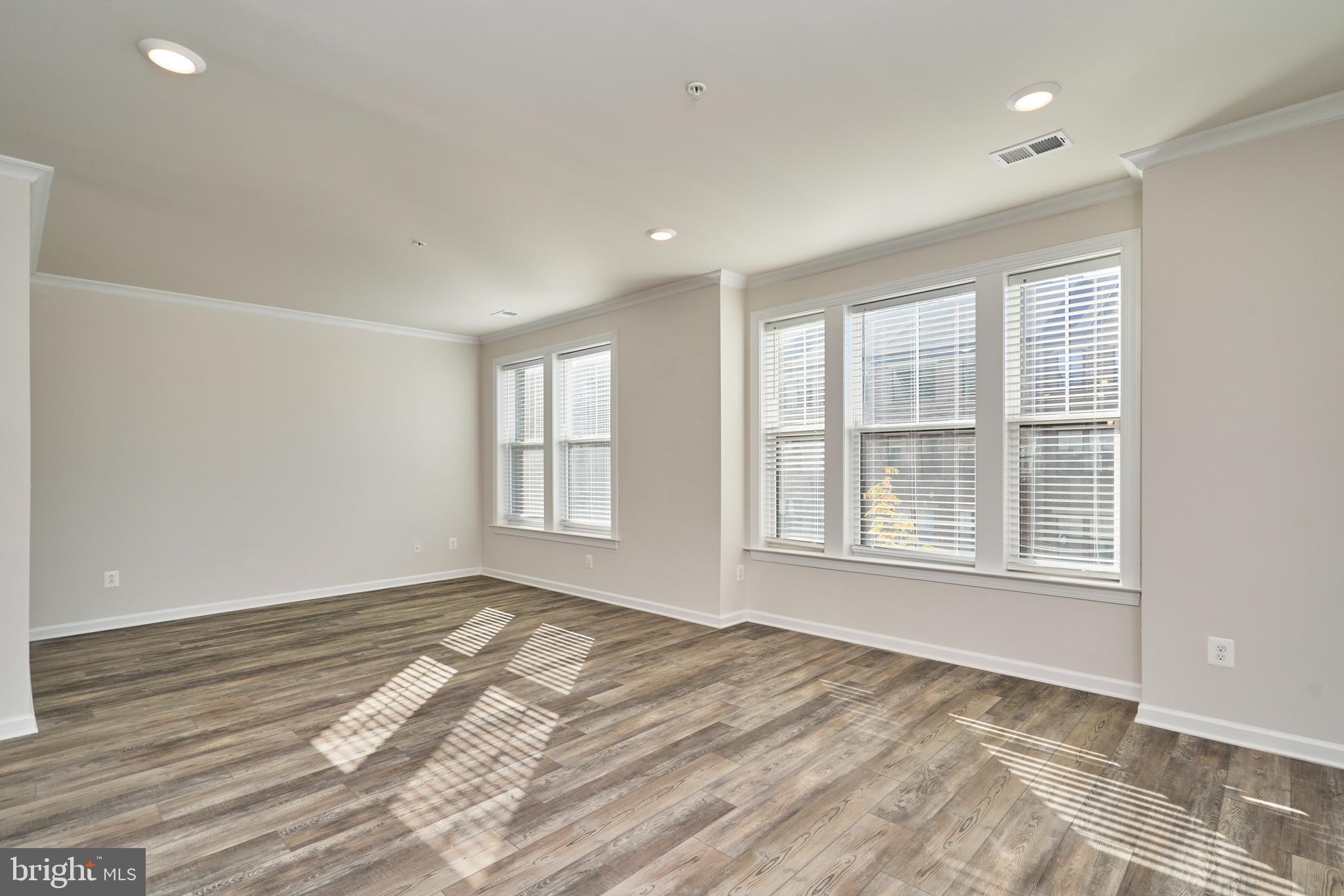 KINCORA - Residential Lease