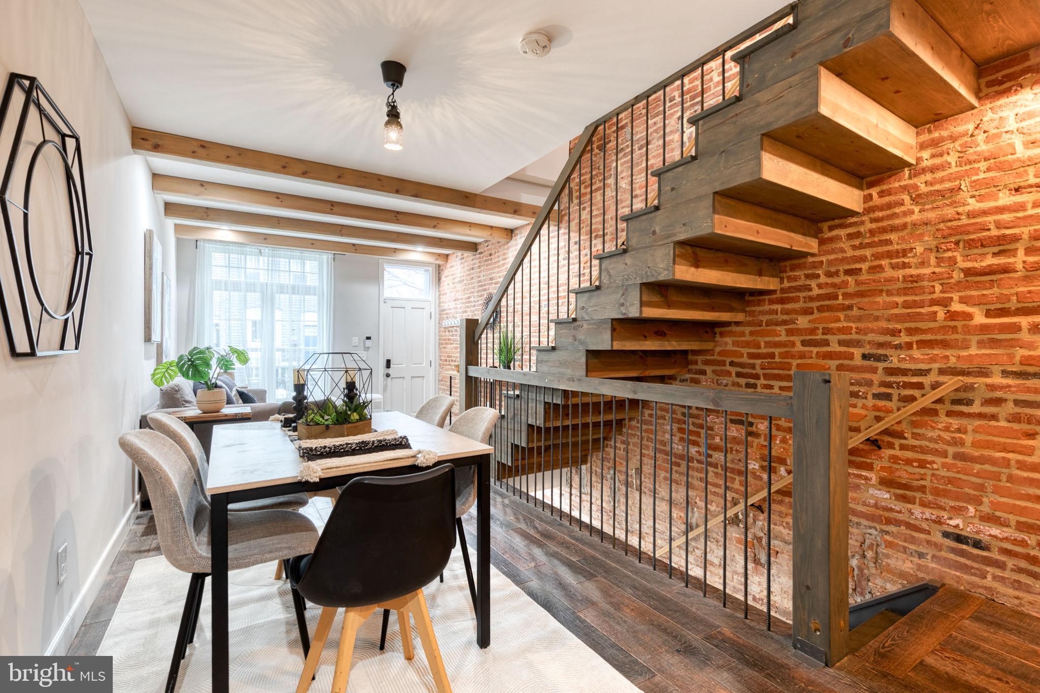 HIGHLANDTOWN - Residential