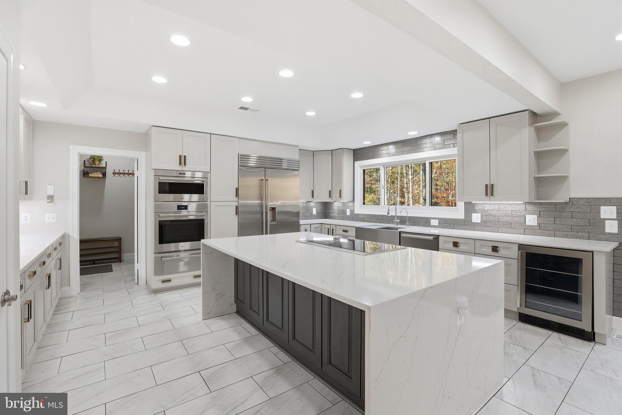 GRANBY WOODS - Residential Lease