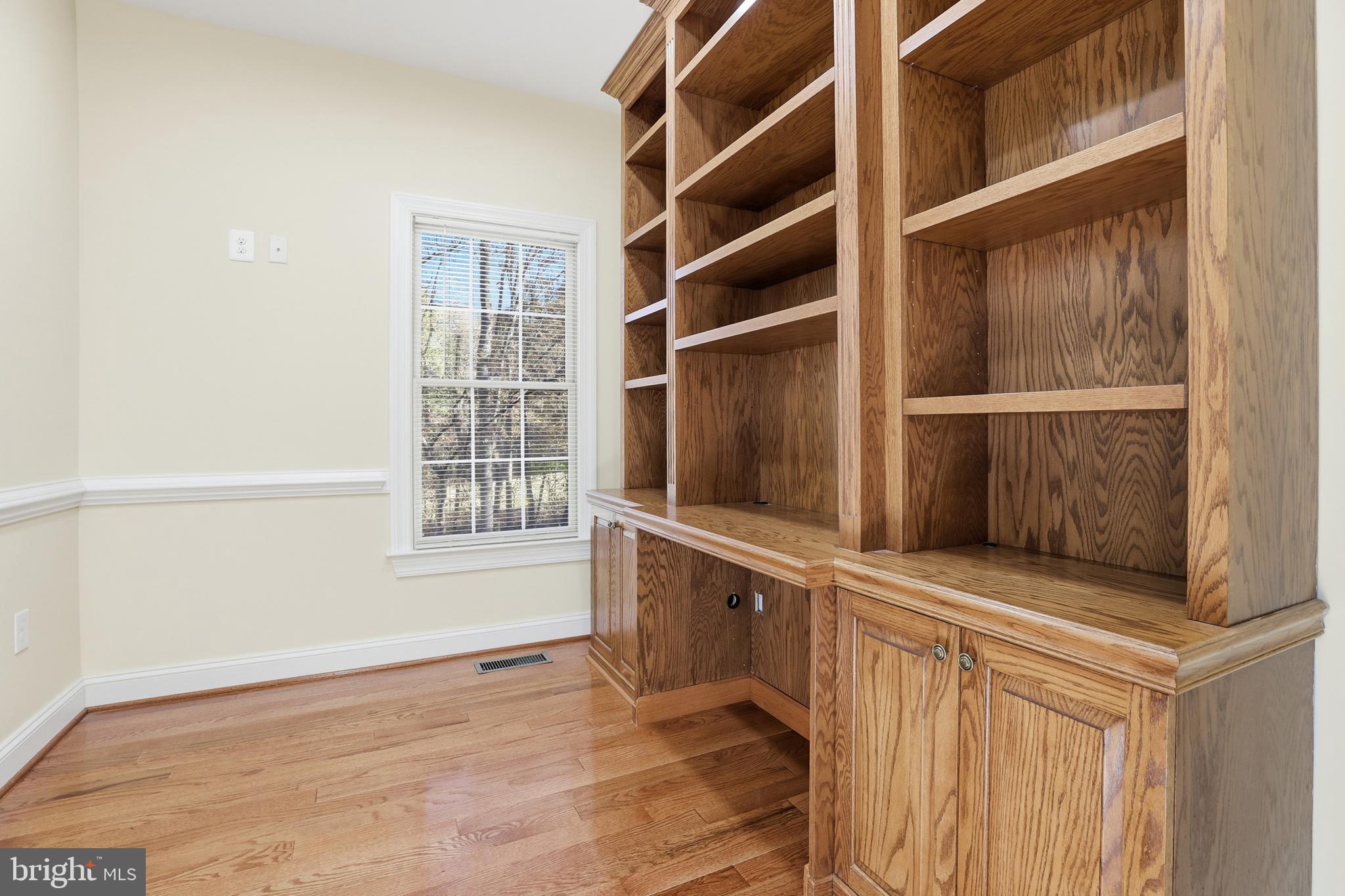 GRANBY WOODS - Residential Lease