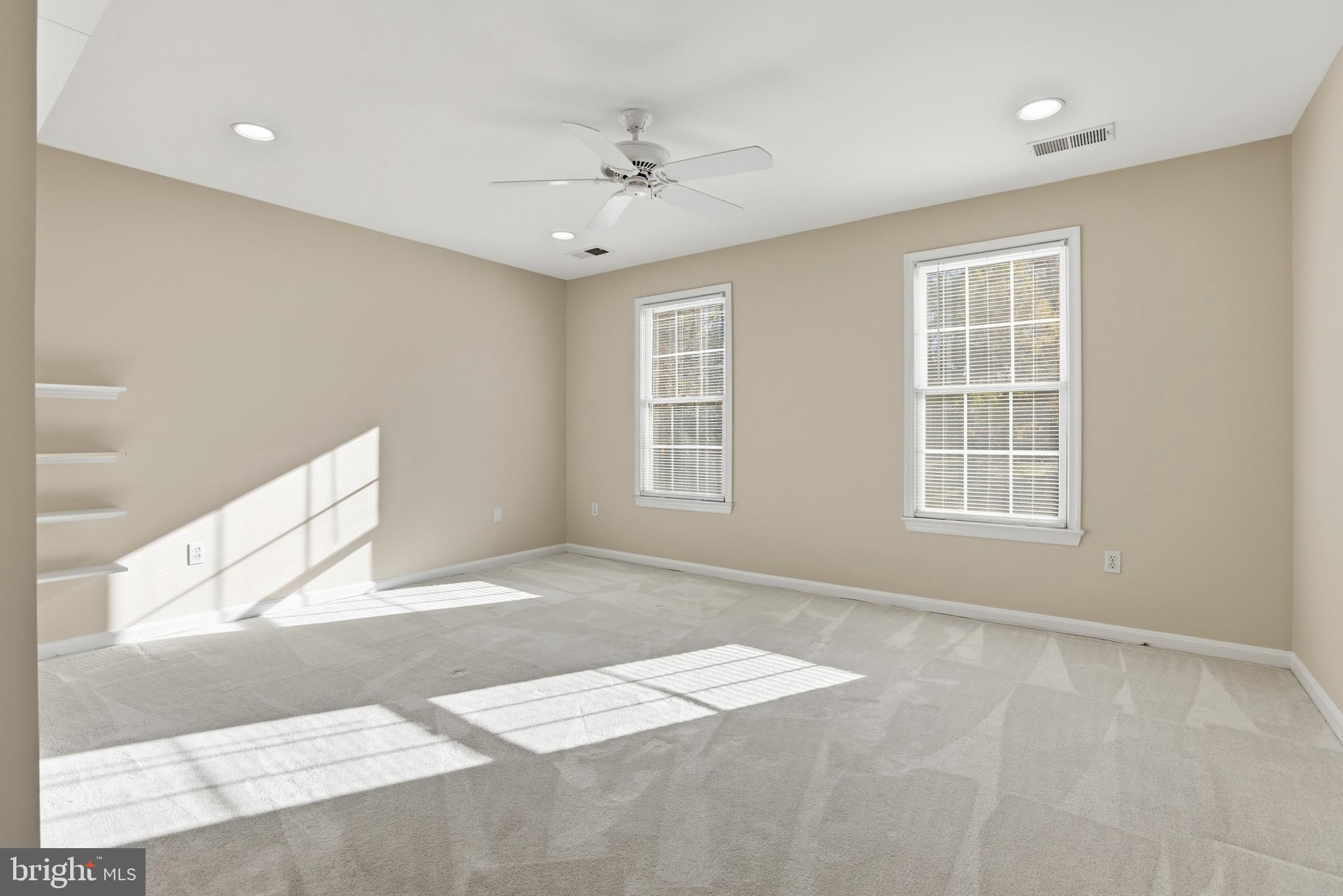 GRANBY WOODS - Residential Lease