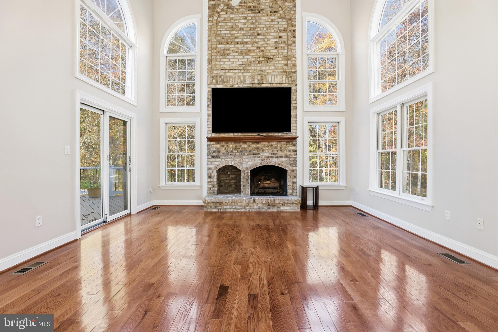 GRANBY WOODS - Residential Lease