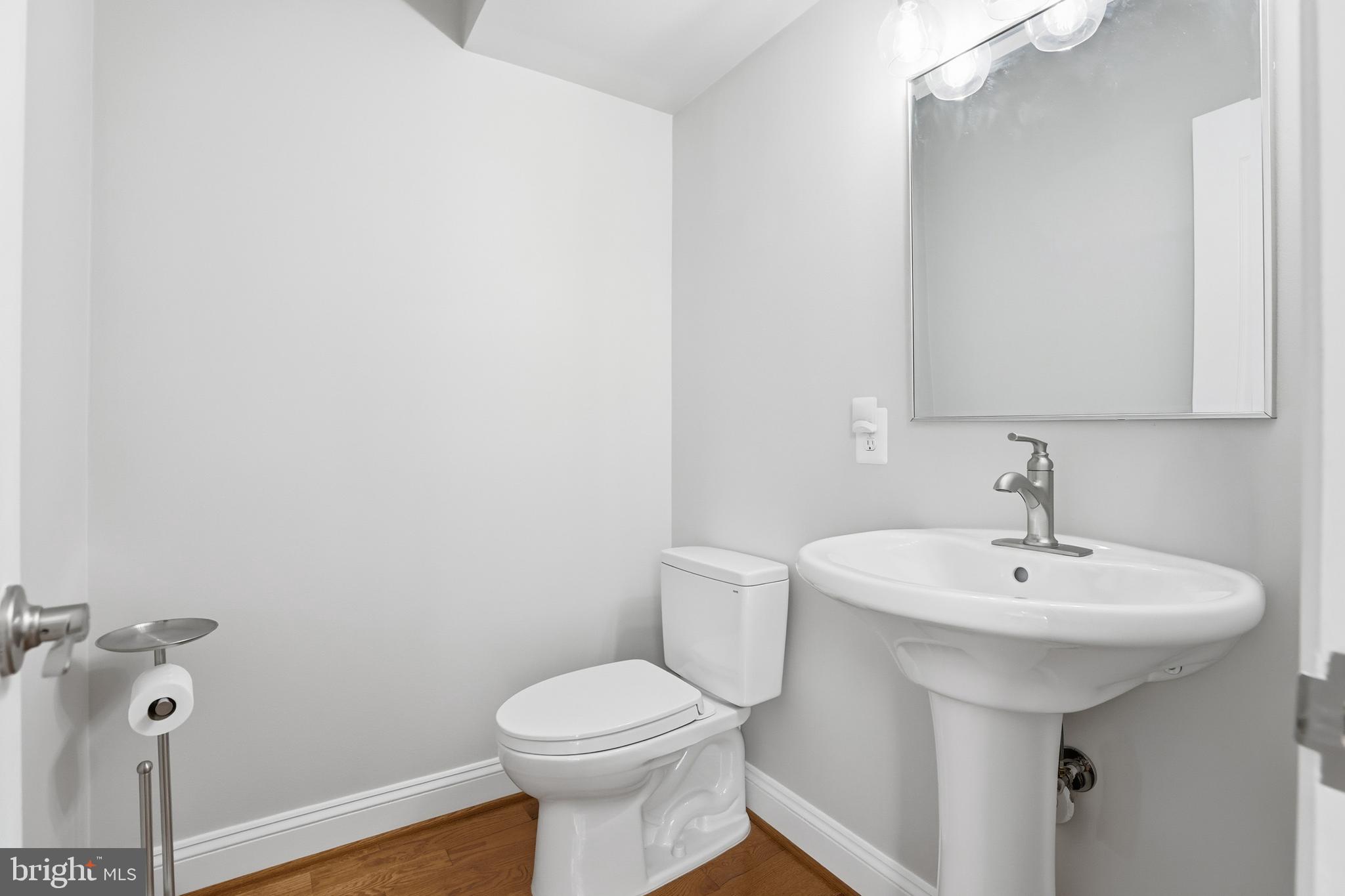 GRANBY WOODS - Residential Lease