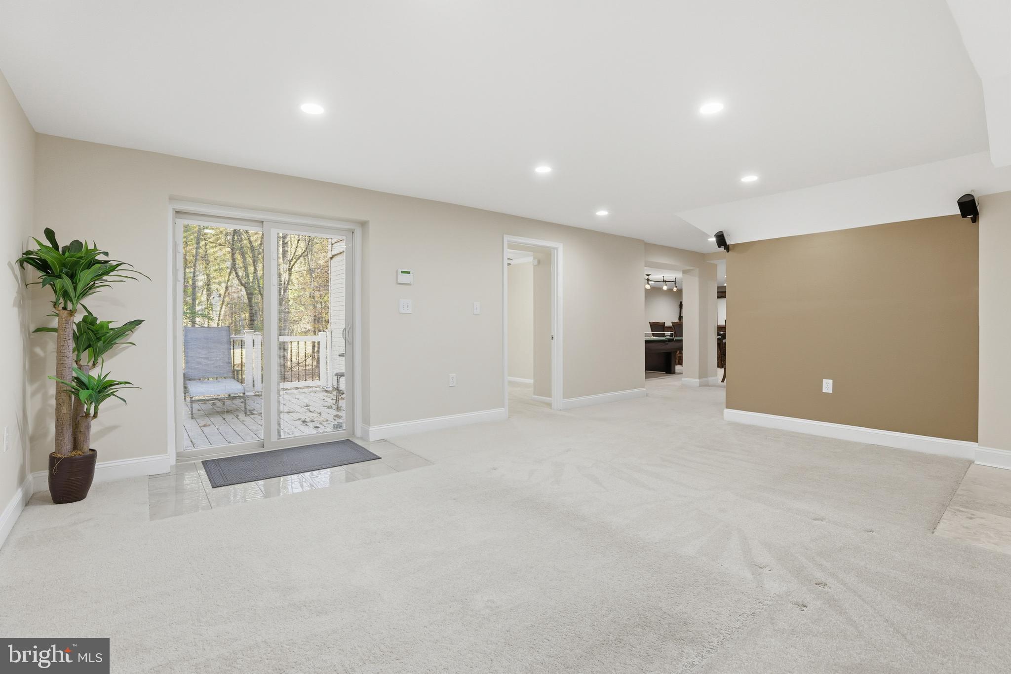 GRANBY WOODS - Residential Lease