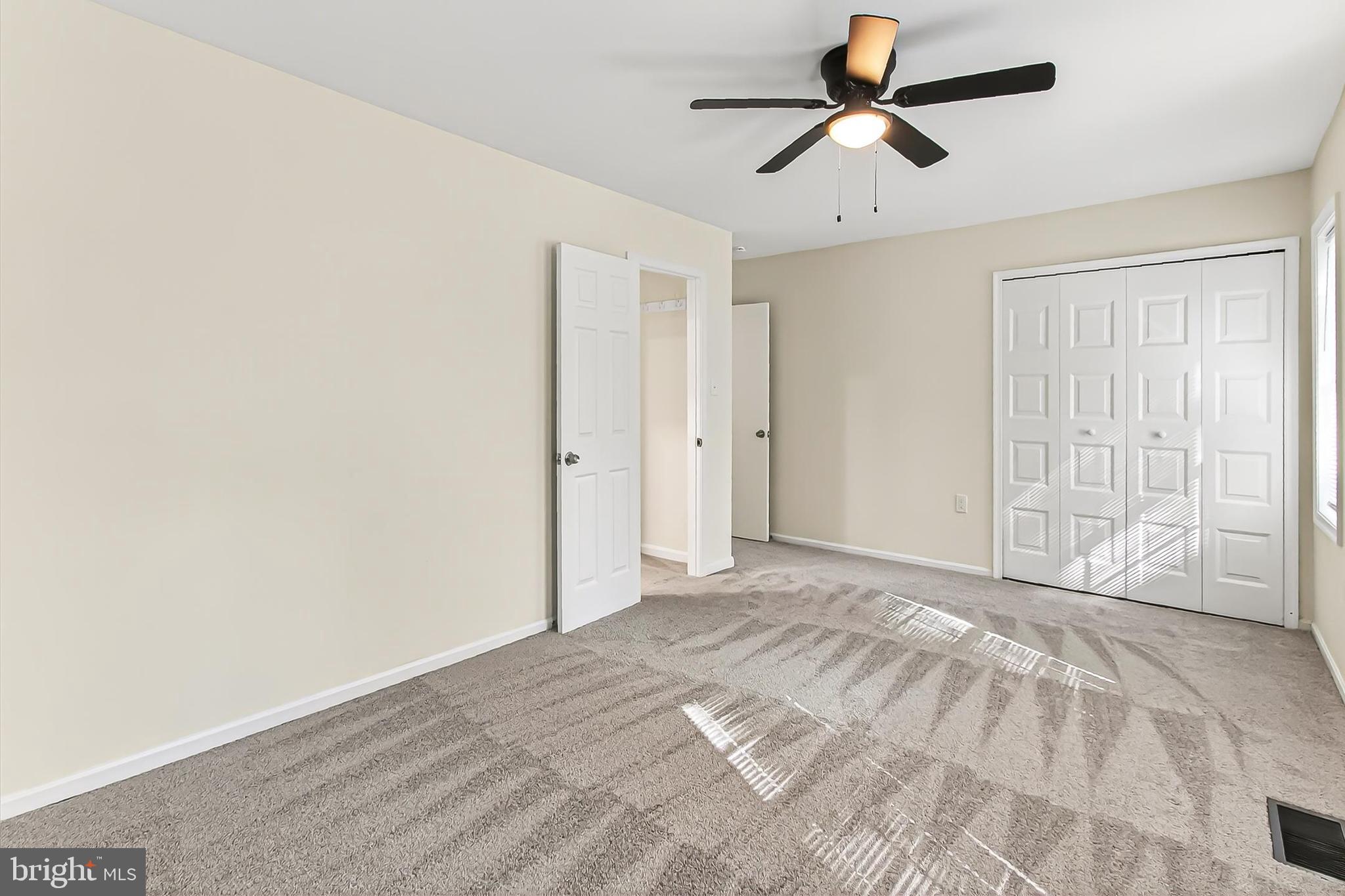 BURKE STATION SQUARE - Residential