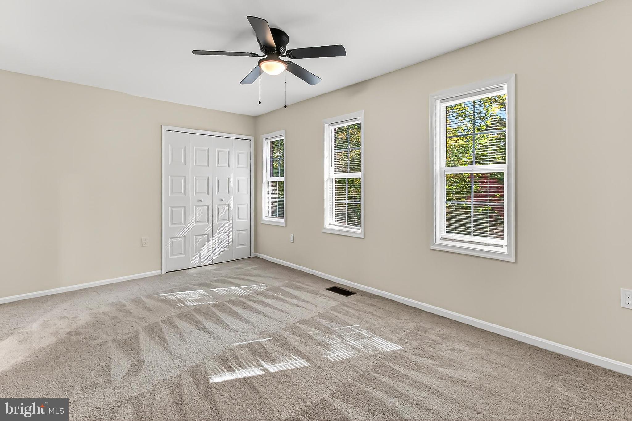 BURKE STATION SQUARE - Residential