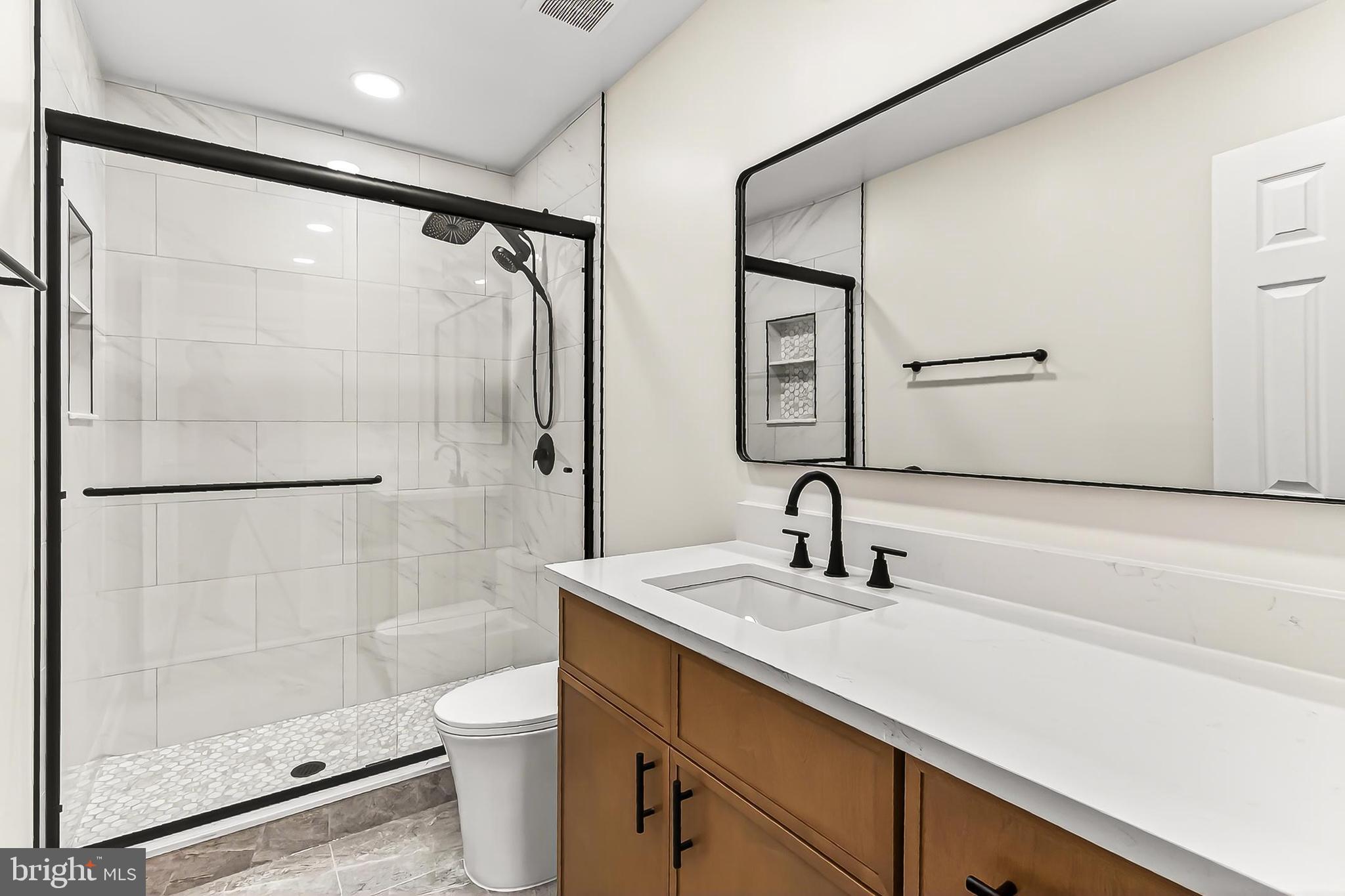 BURKE STATION SQUARE - Residential