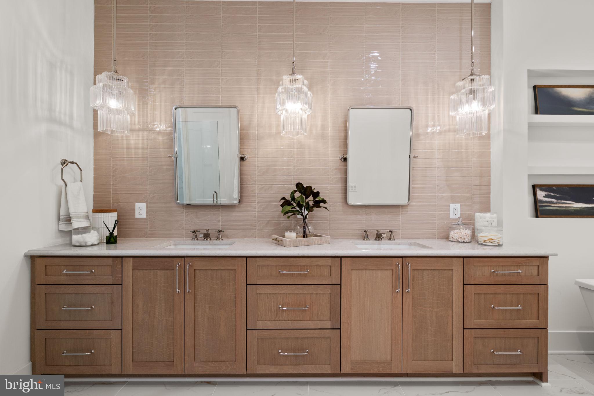 GLENMORE FARM - Residential