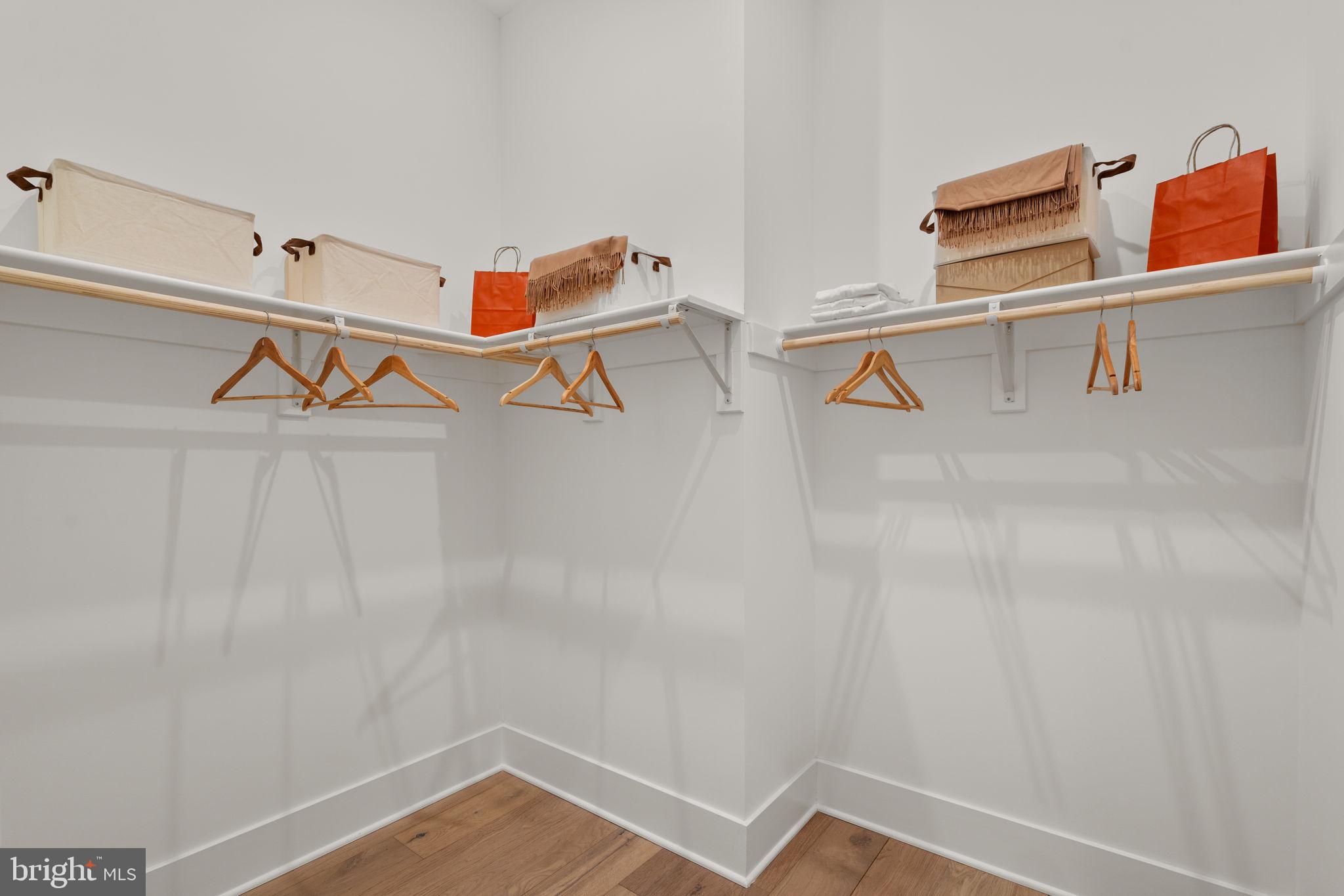 GLENMORE FARM - Residential