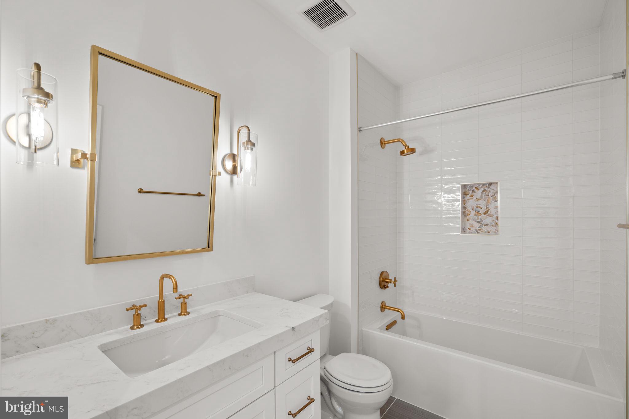 GLENMORE FARM - Residential