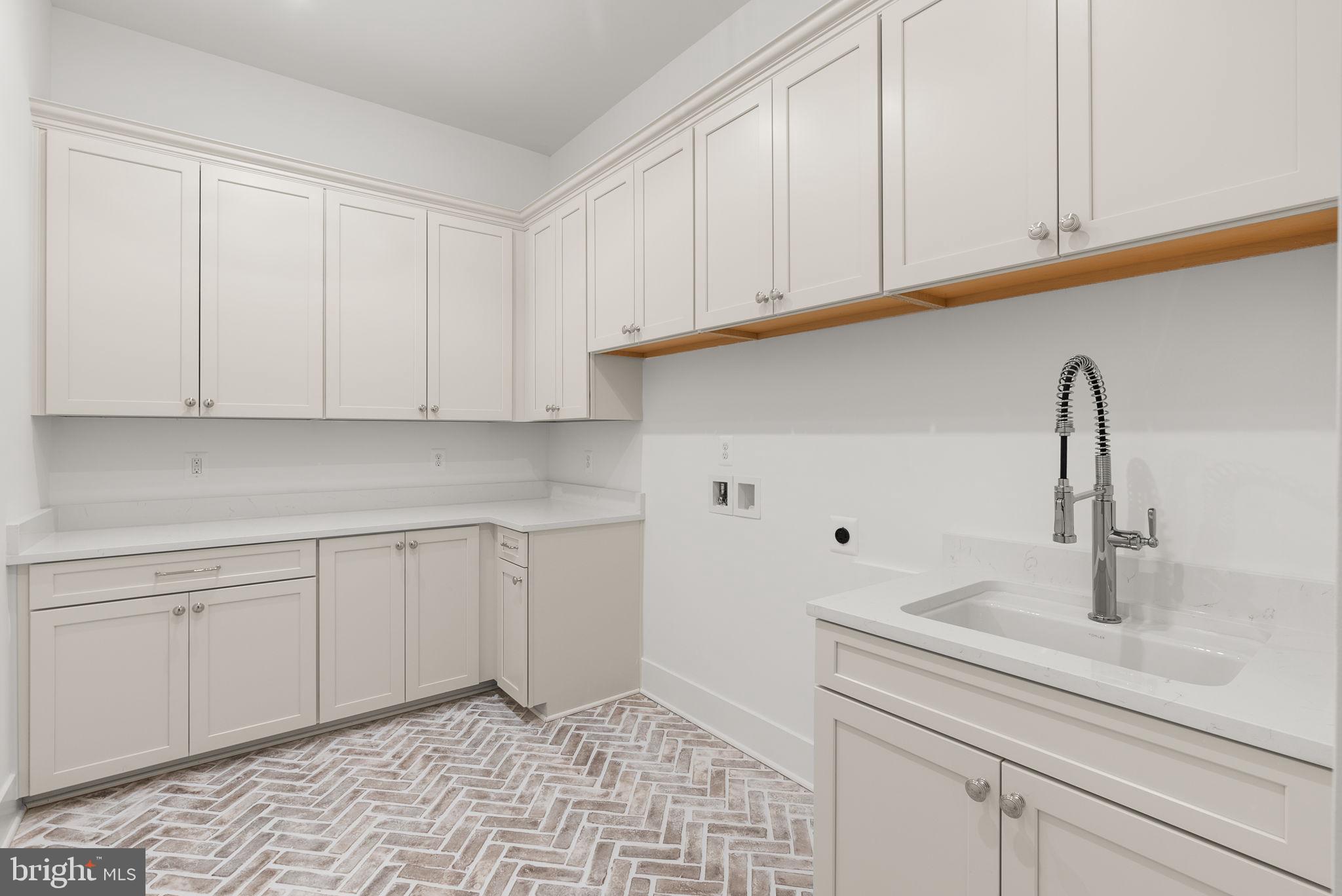 GLENMORE FARM - Residential