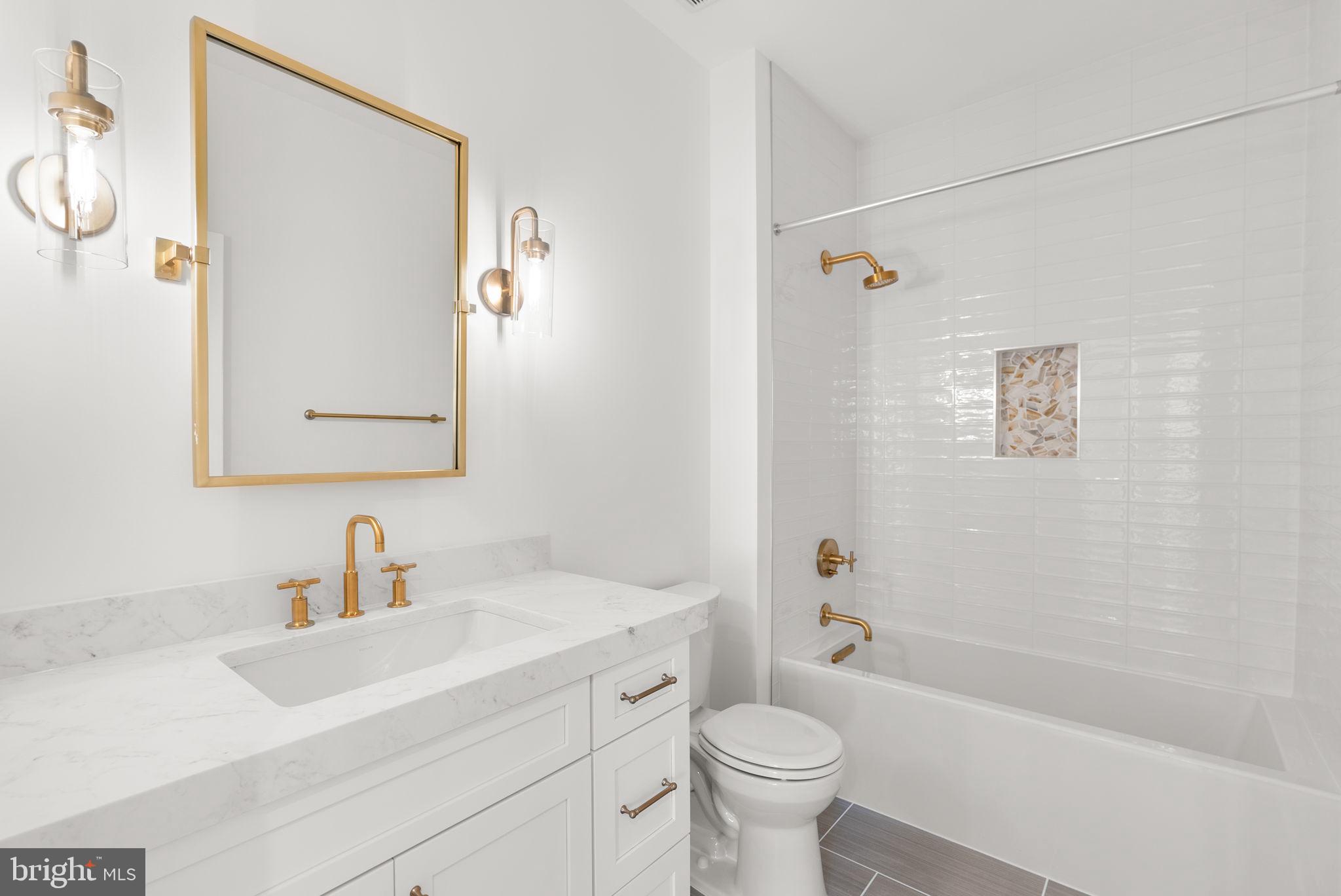 GLENMORE FARM - Residential