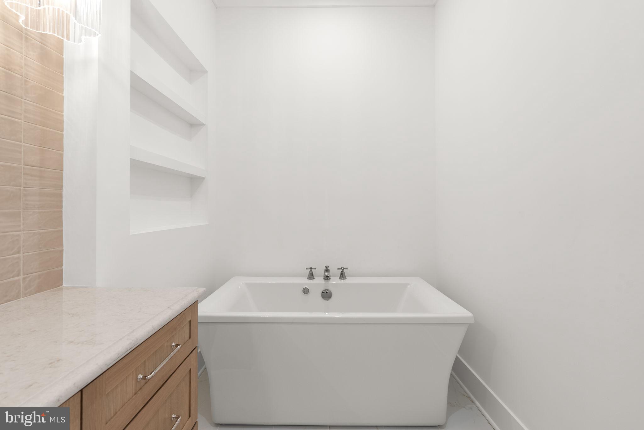 GLENMORE FARM - Residential