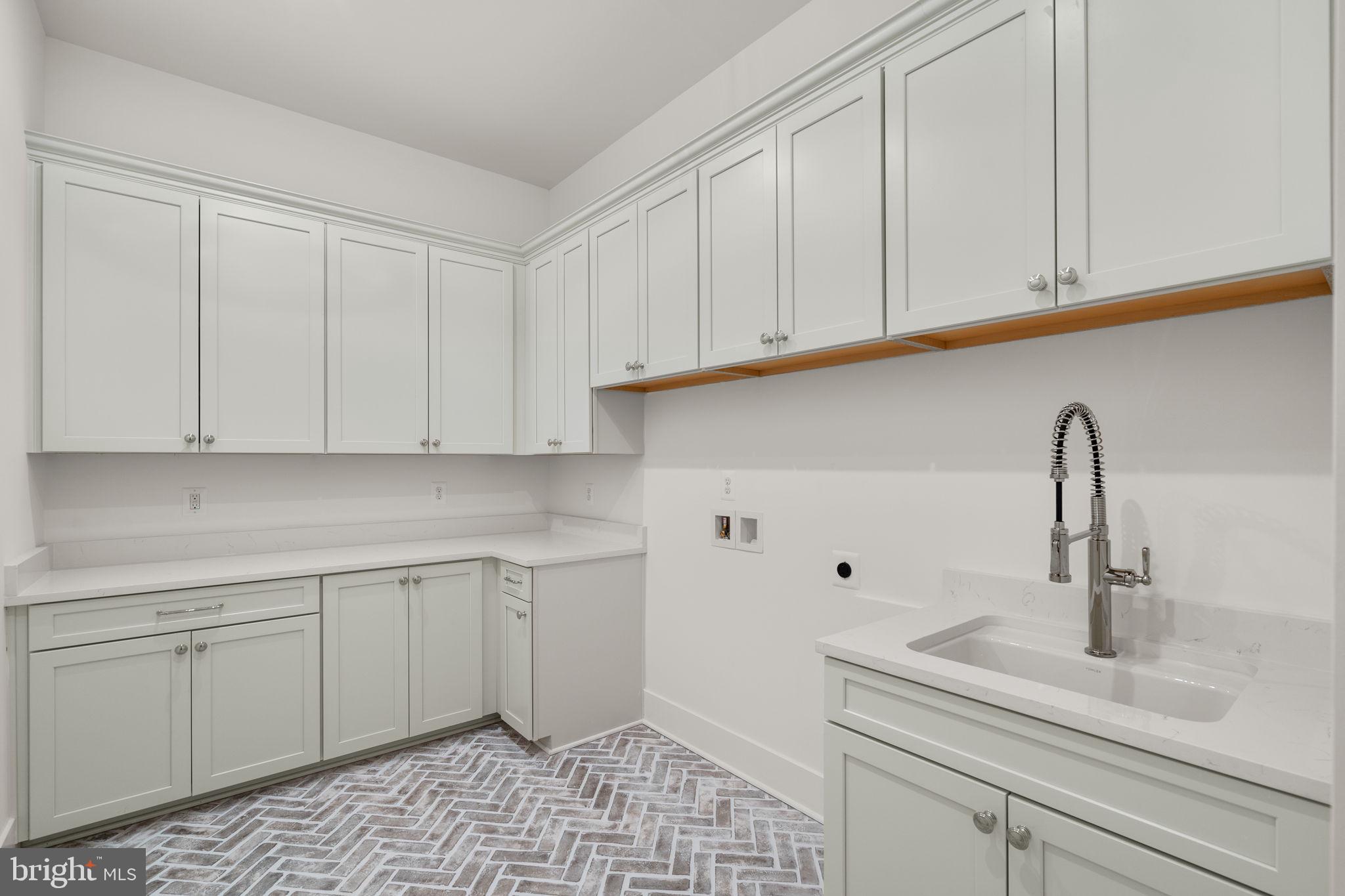 GLENMORE FARM - Residential