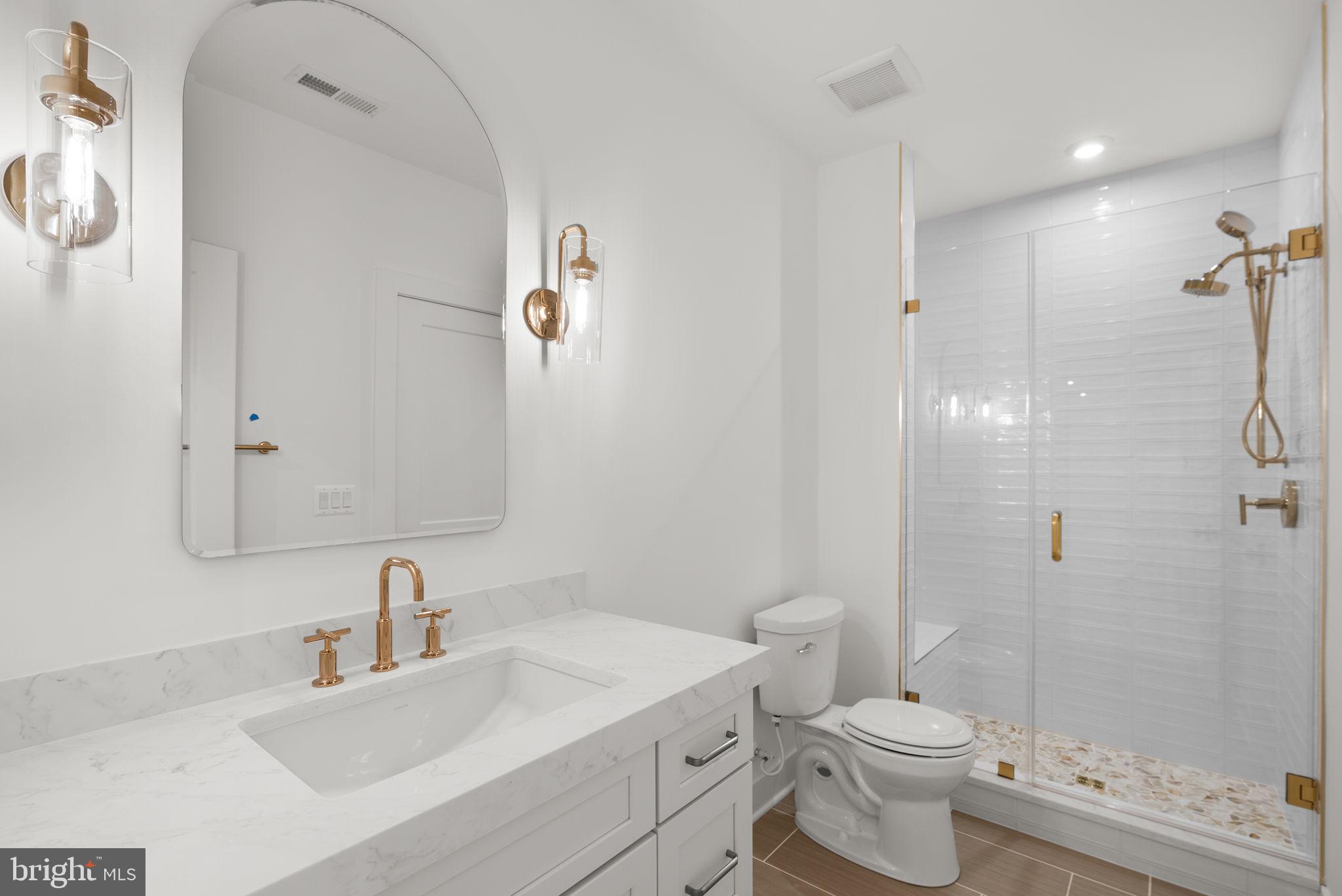 GLENMORE FARM - Residential