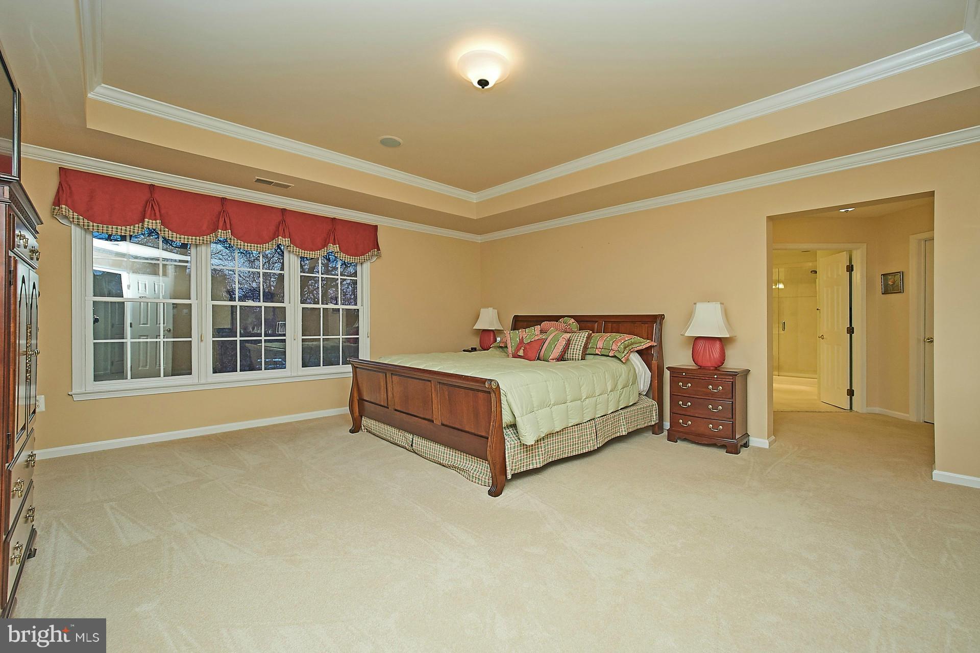 EDGEMOORE MANOR - Residential