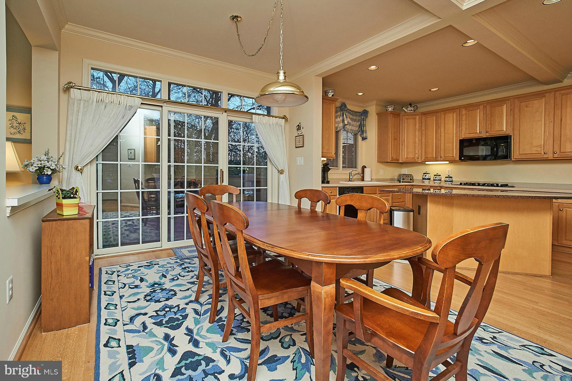 EDGEMOORE MANOR - Residential