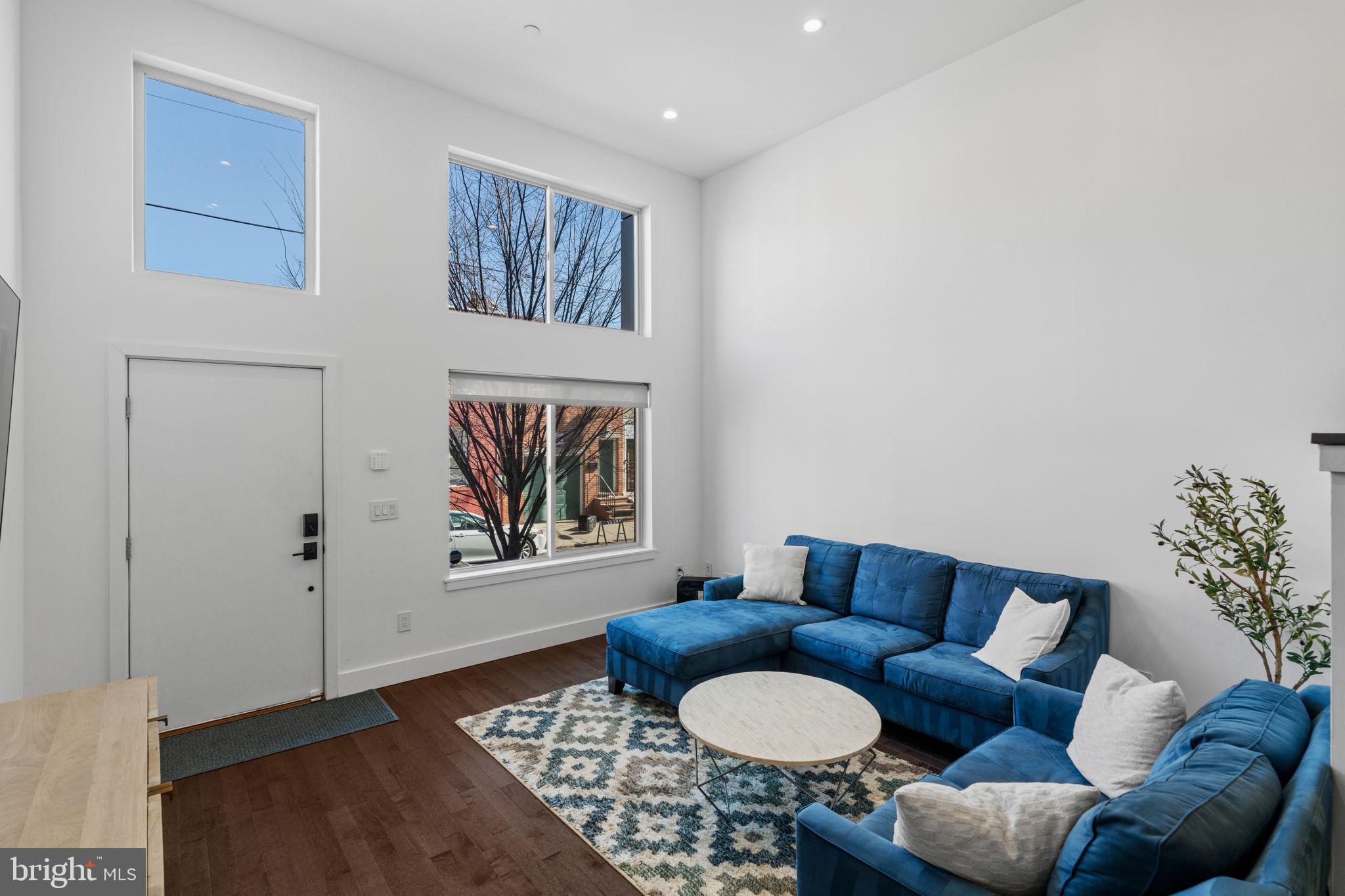 POINT BREEZE - Residential Lease