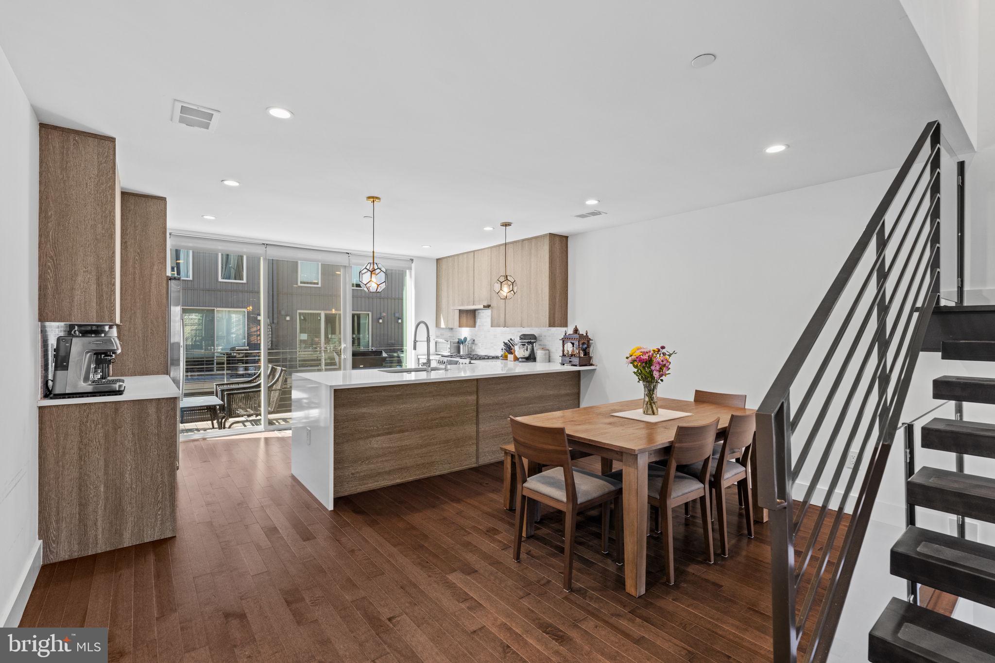 POINT BREEZE - Residential Lease