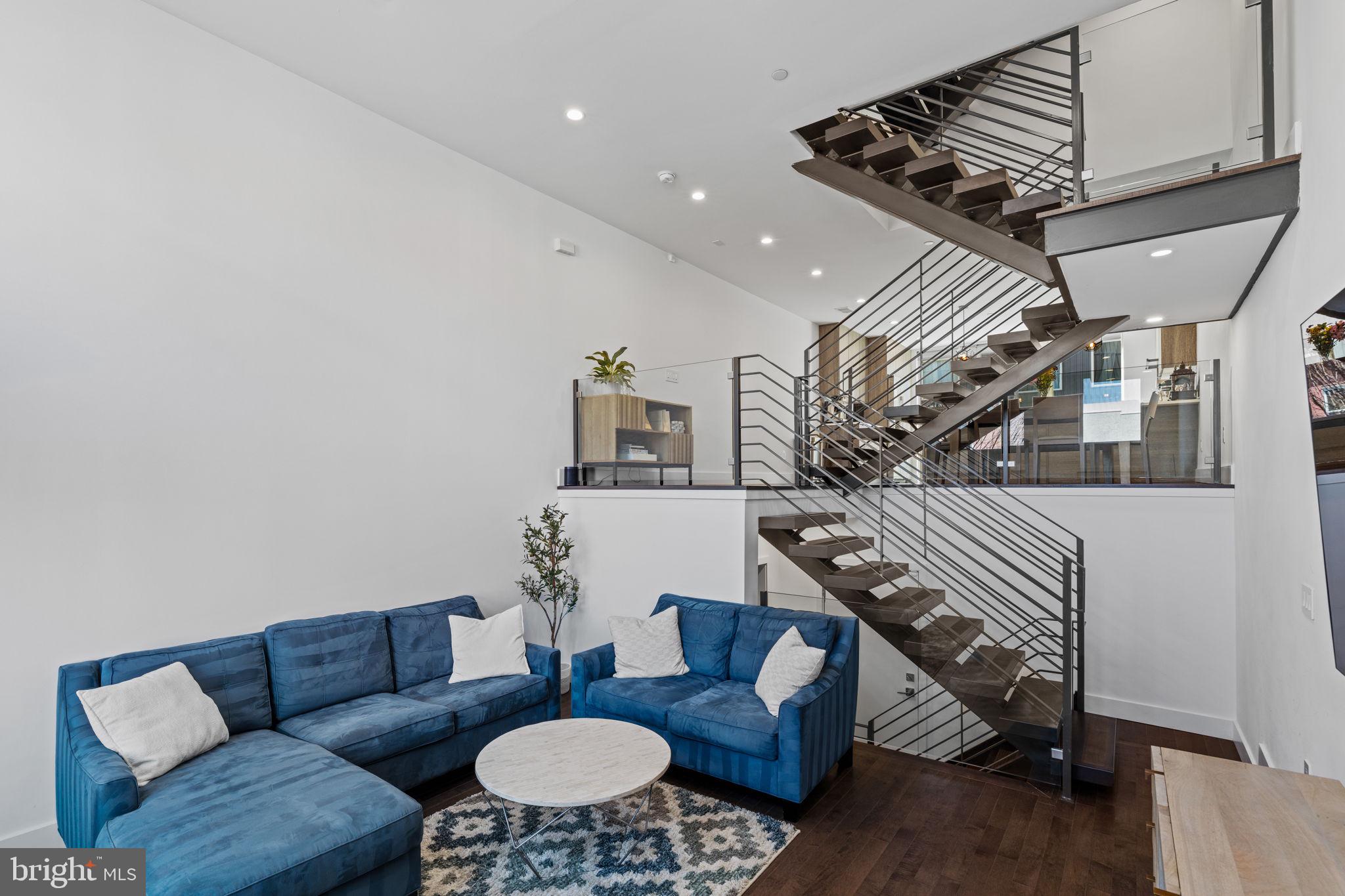 POINT BREEZE - Residential Lease