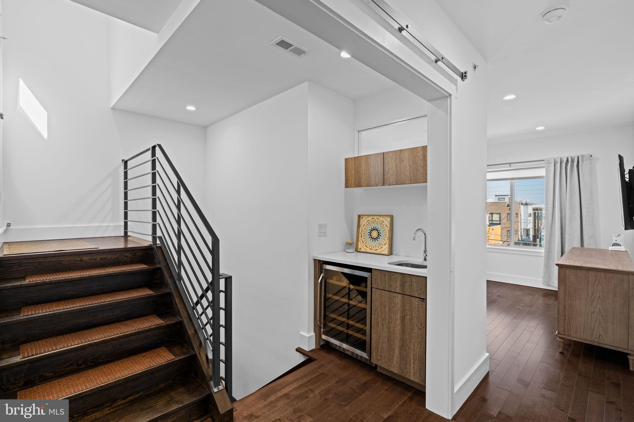 POINT BREEZE - Residential Lease