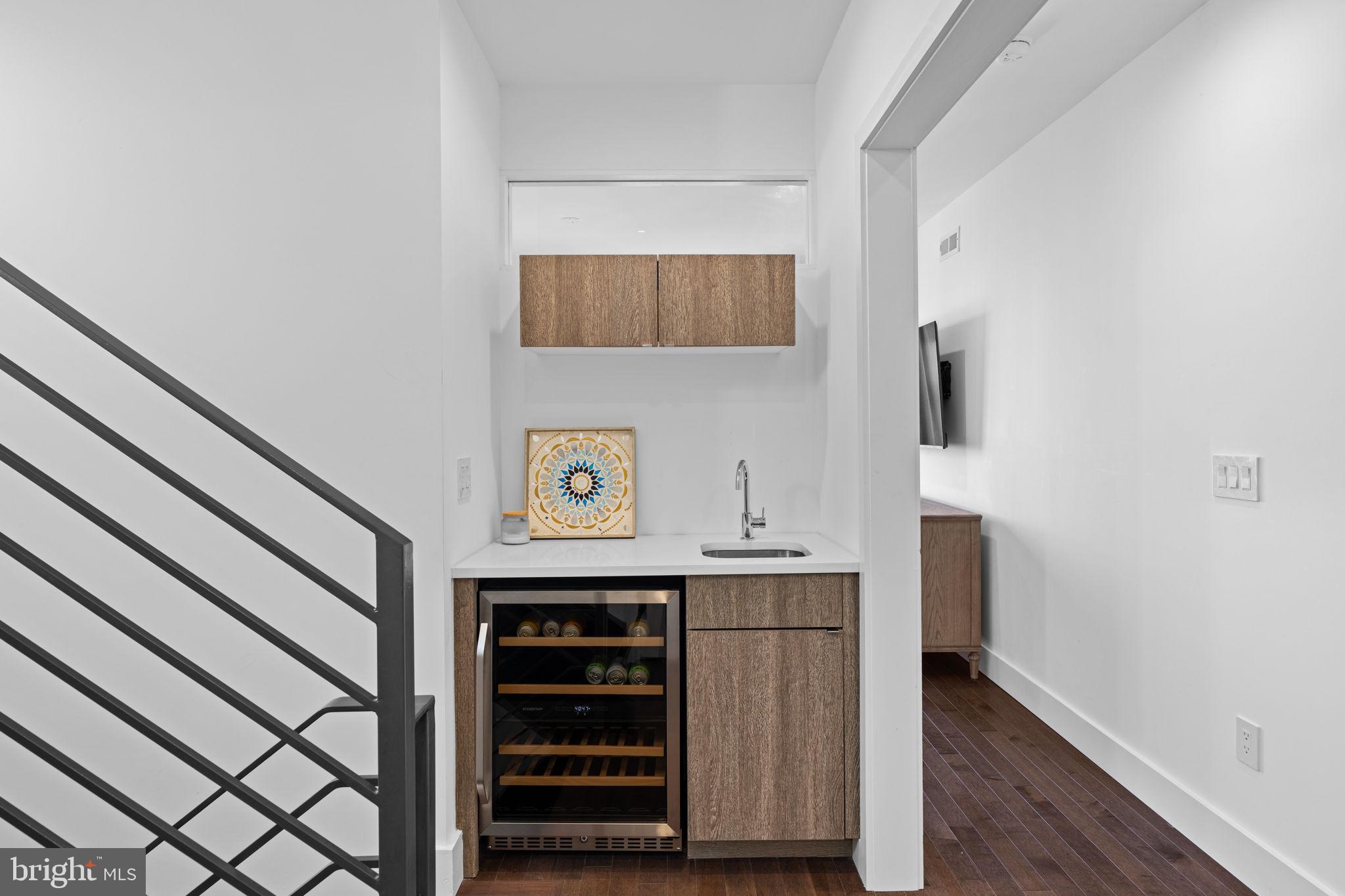 POINT BREEZE - Residential Lease