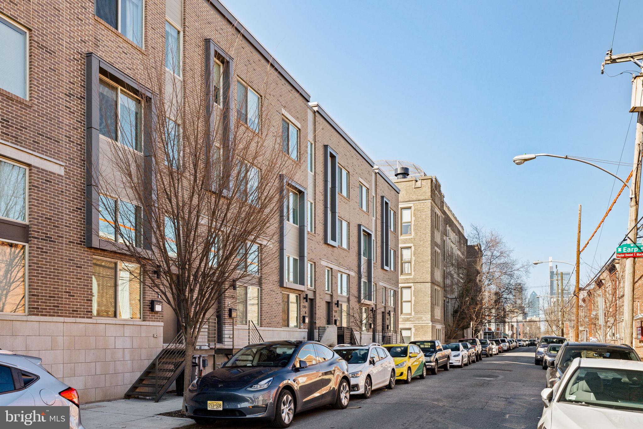 POINT BREEZE - Residential Lease