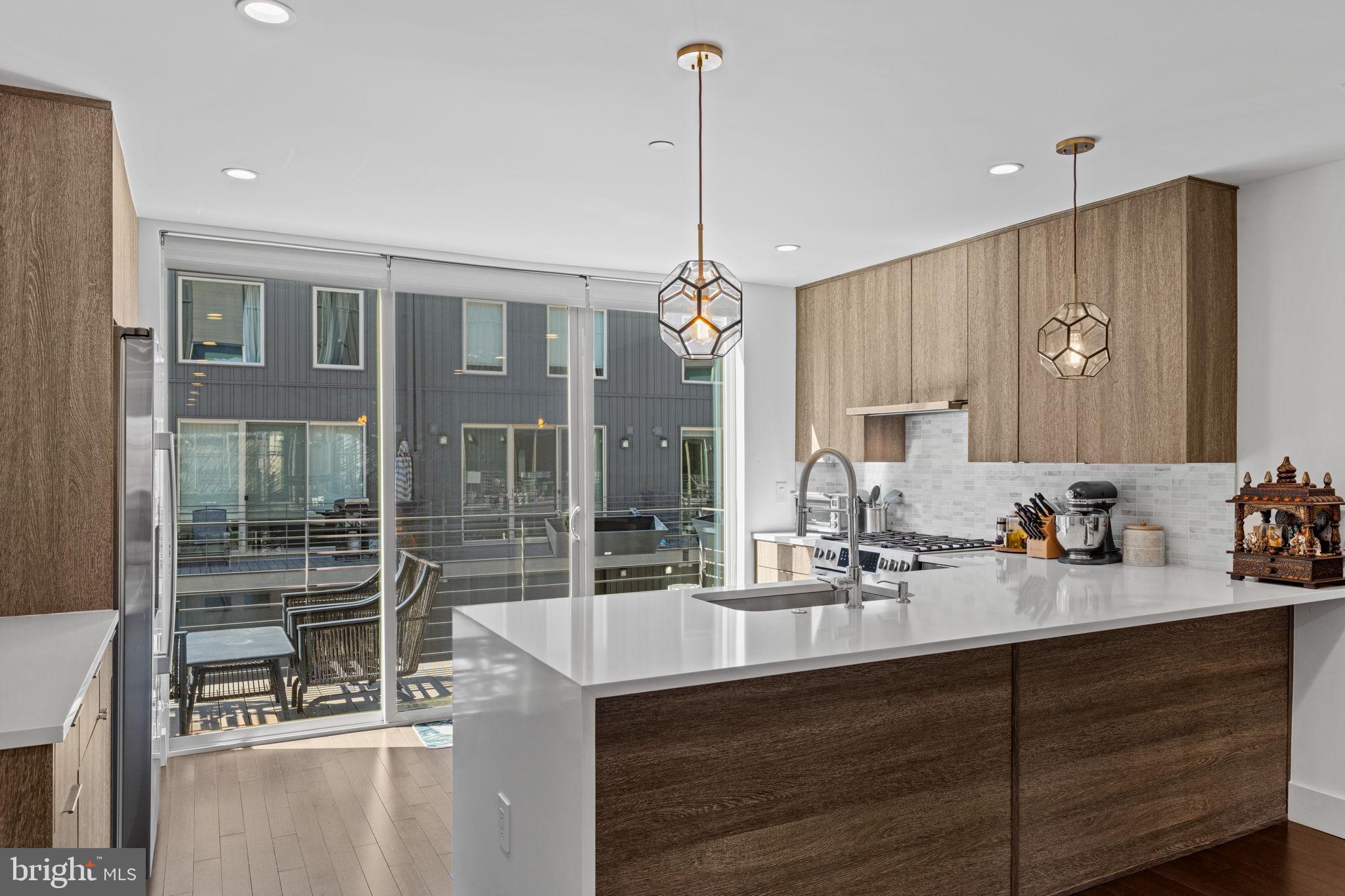 POINT BREEZE - Residential Lease