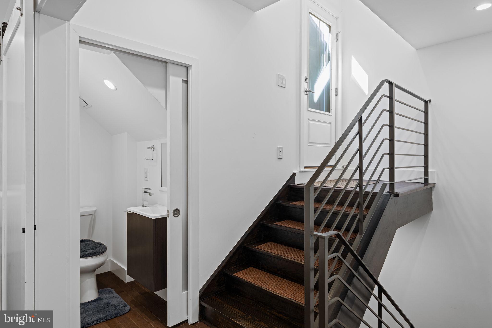 POINT BREEZE - Residential Lease