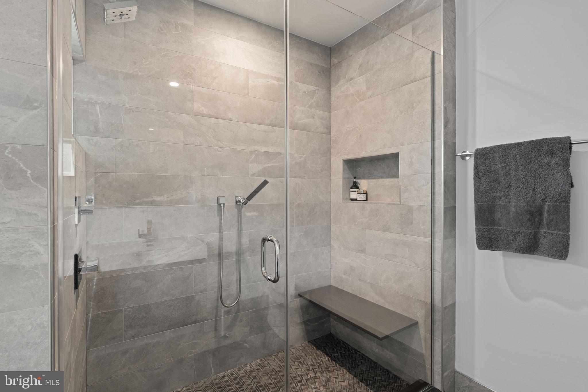 POINT BREEZE - Residential Lease